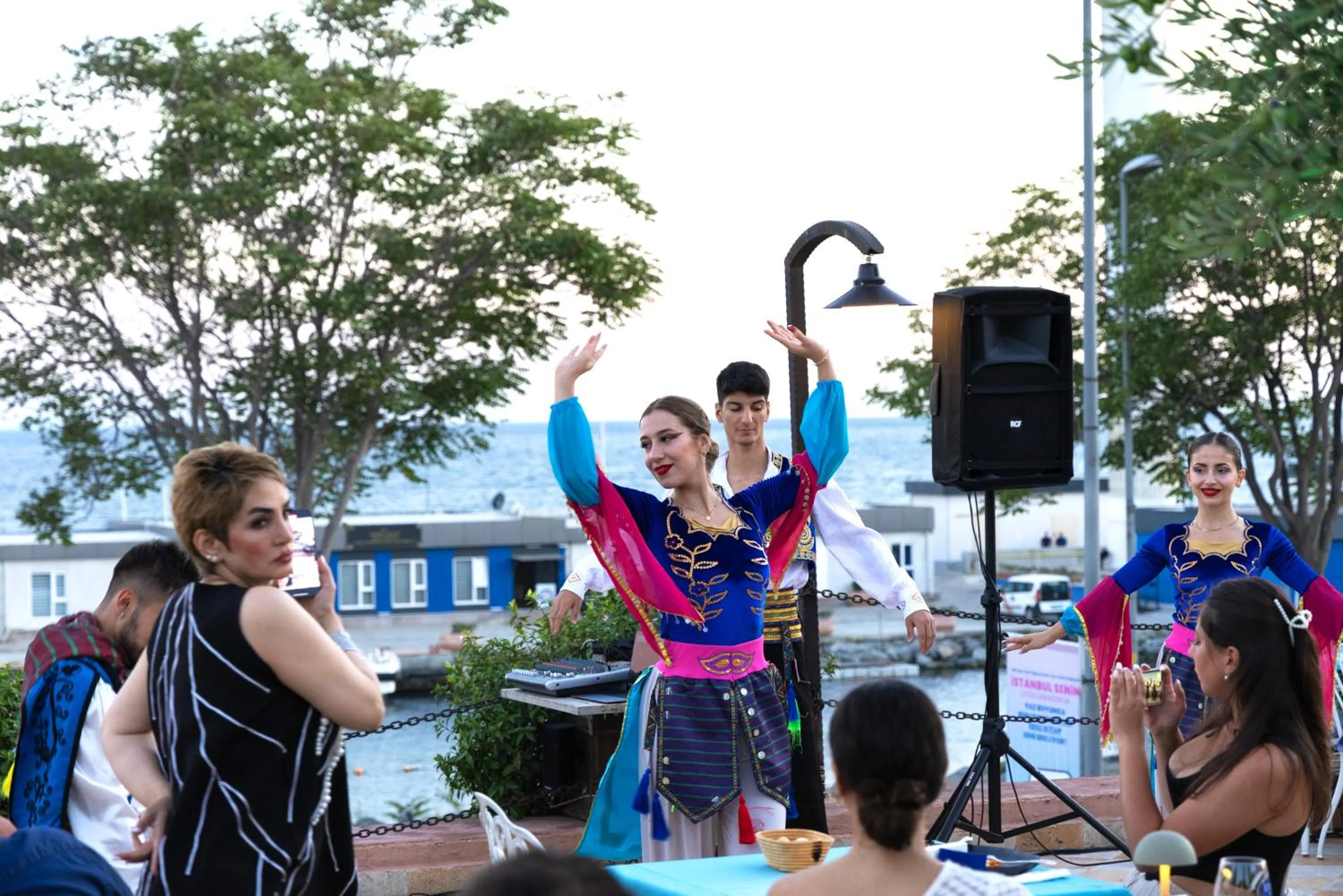 Restaurant/places to eat in Seven Hills Palace & Spa