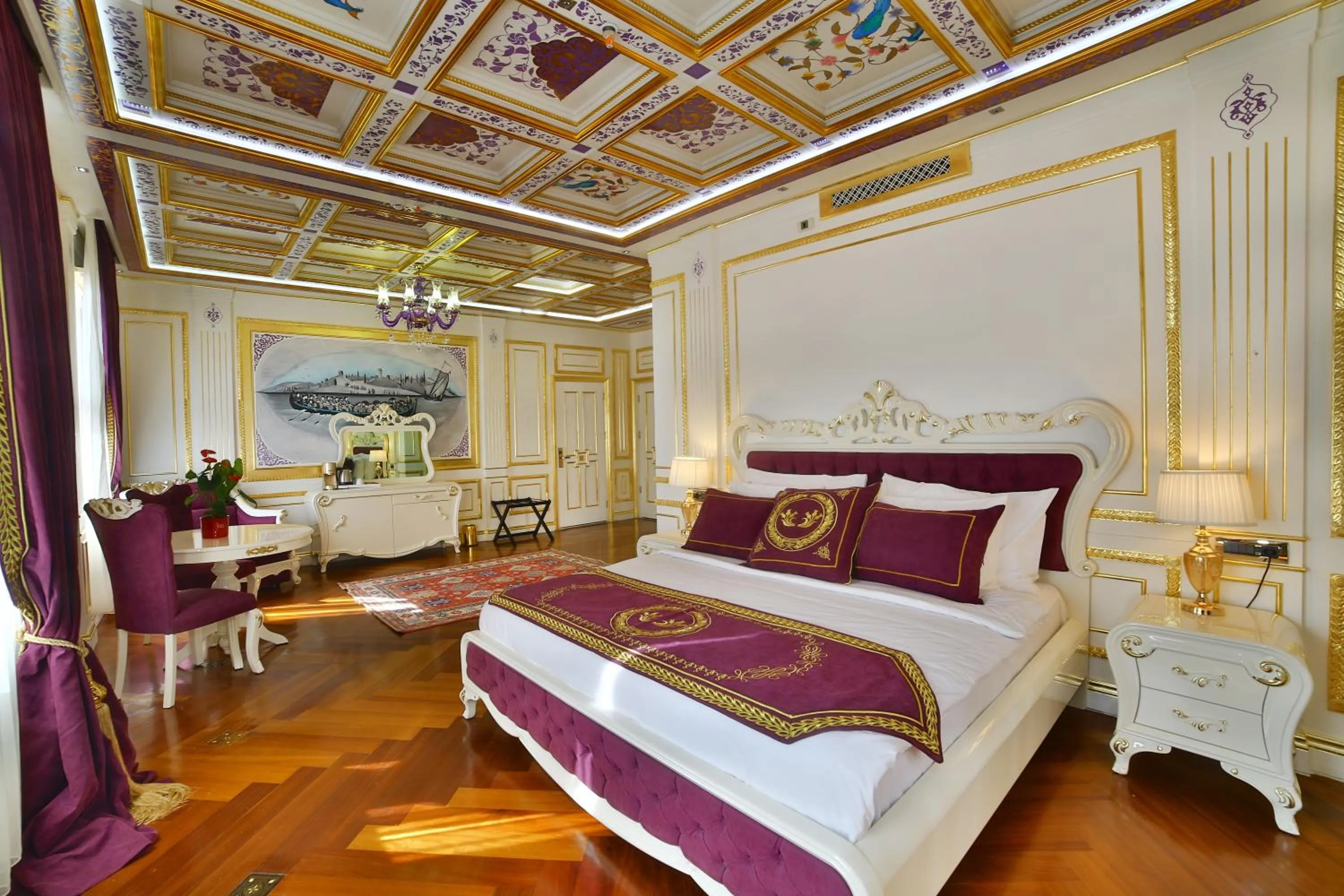 Bed in Seven Hills Palace & Spa