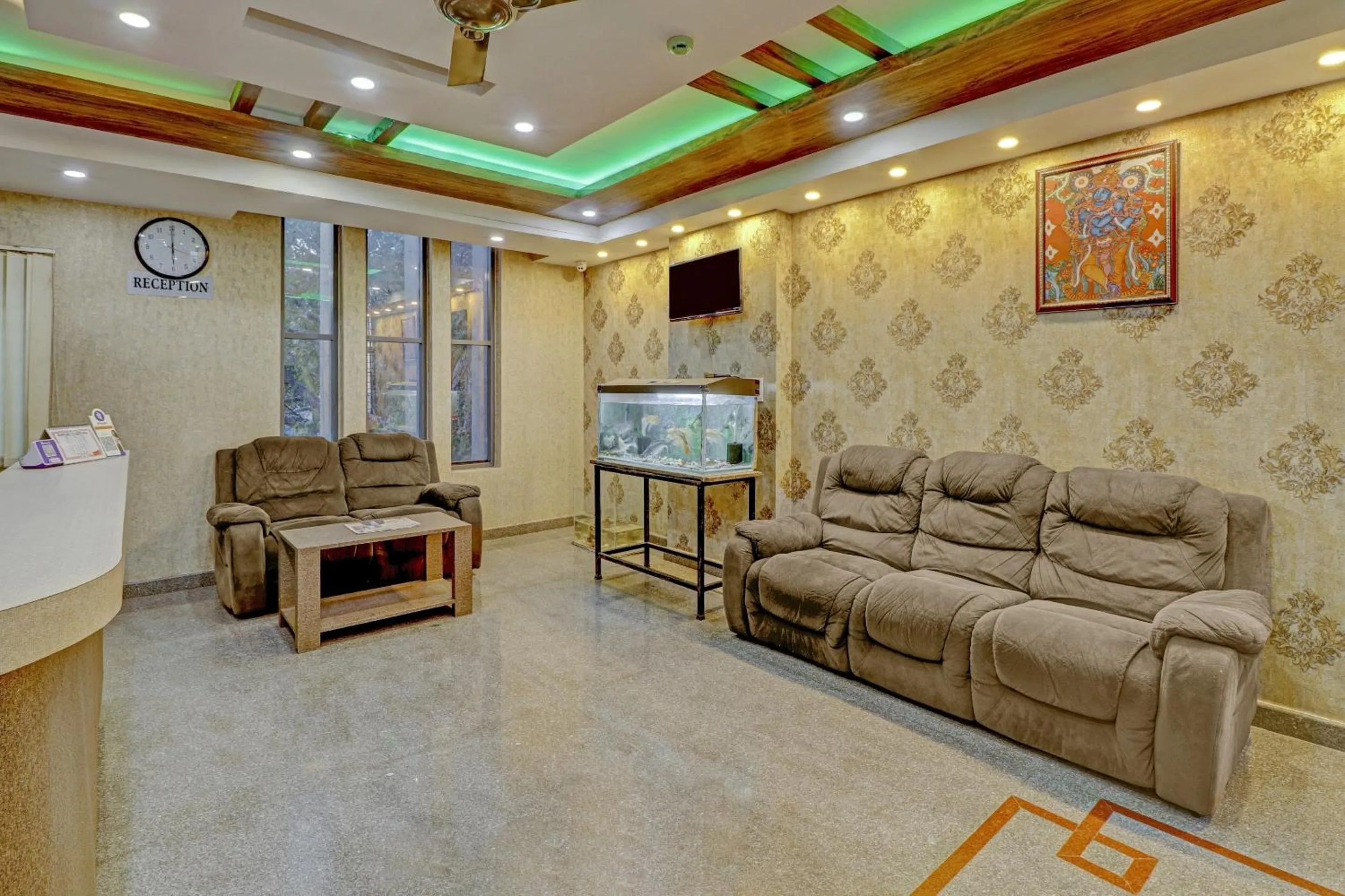 Lobby or reception in Super Capital O Champion Lotus Near Mantri Square Mall