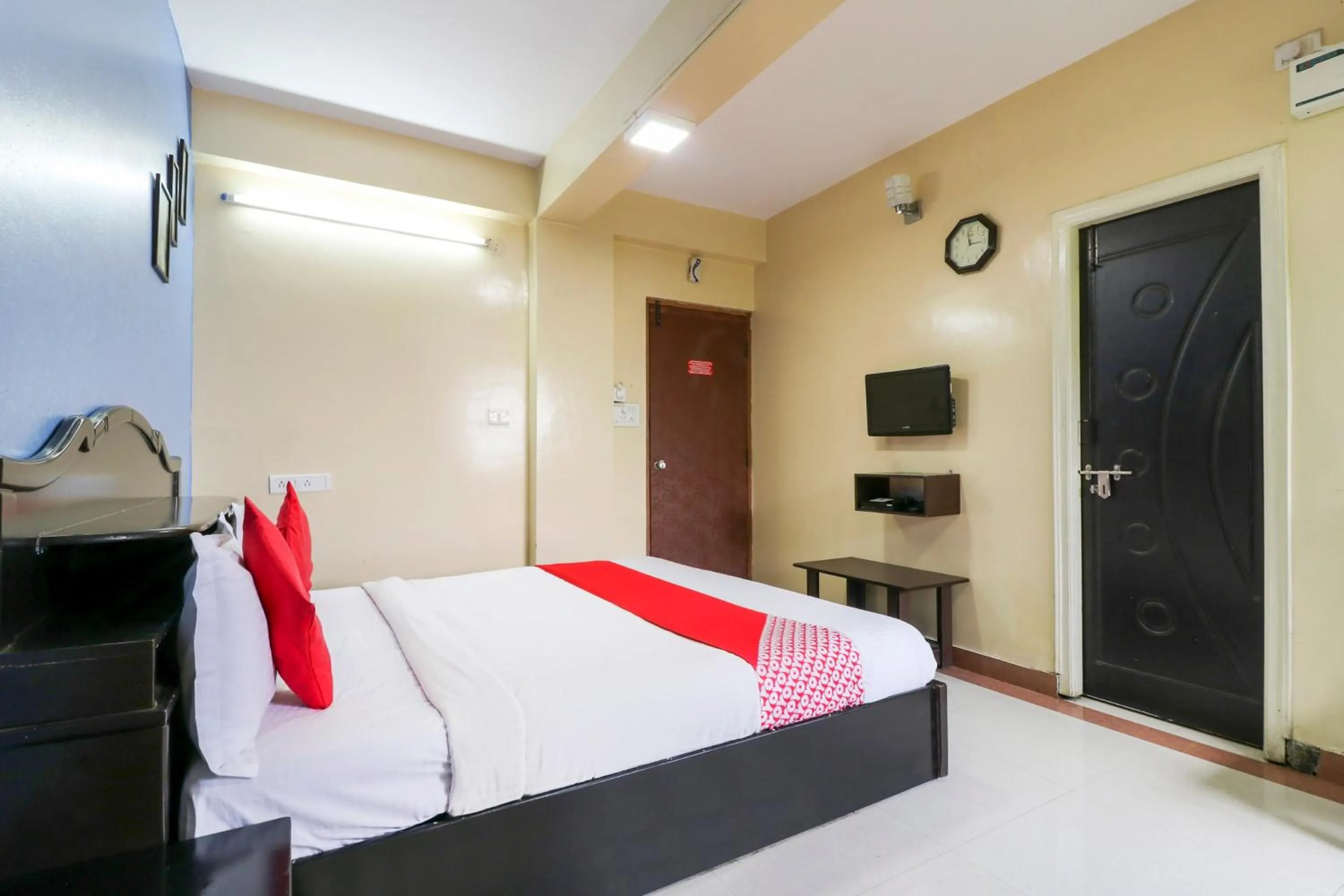 Bedroom, Bed in Super Collection O Tiara Near Christ university