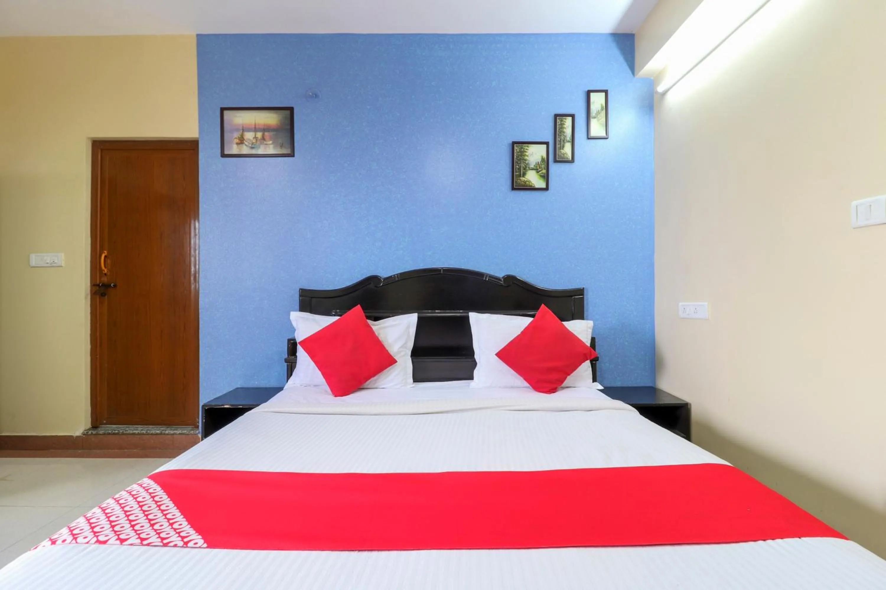 Bedroom, Bed in Super Collection O Tiara Near Christ university
