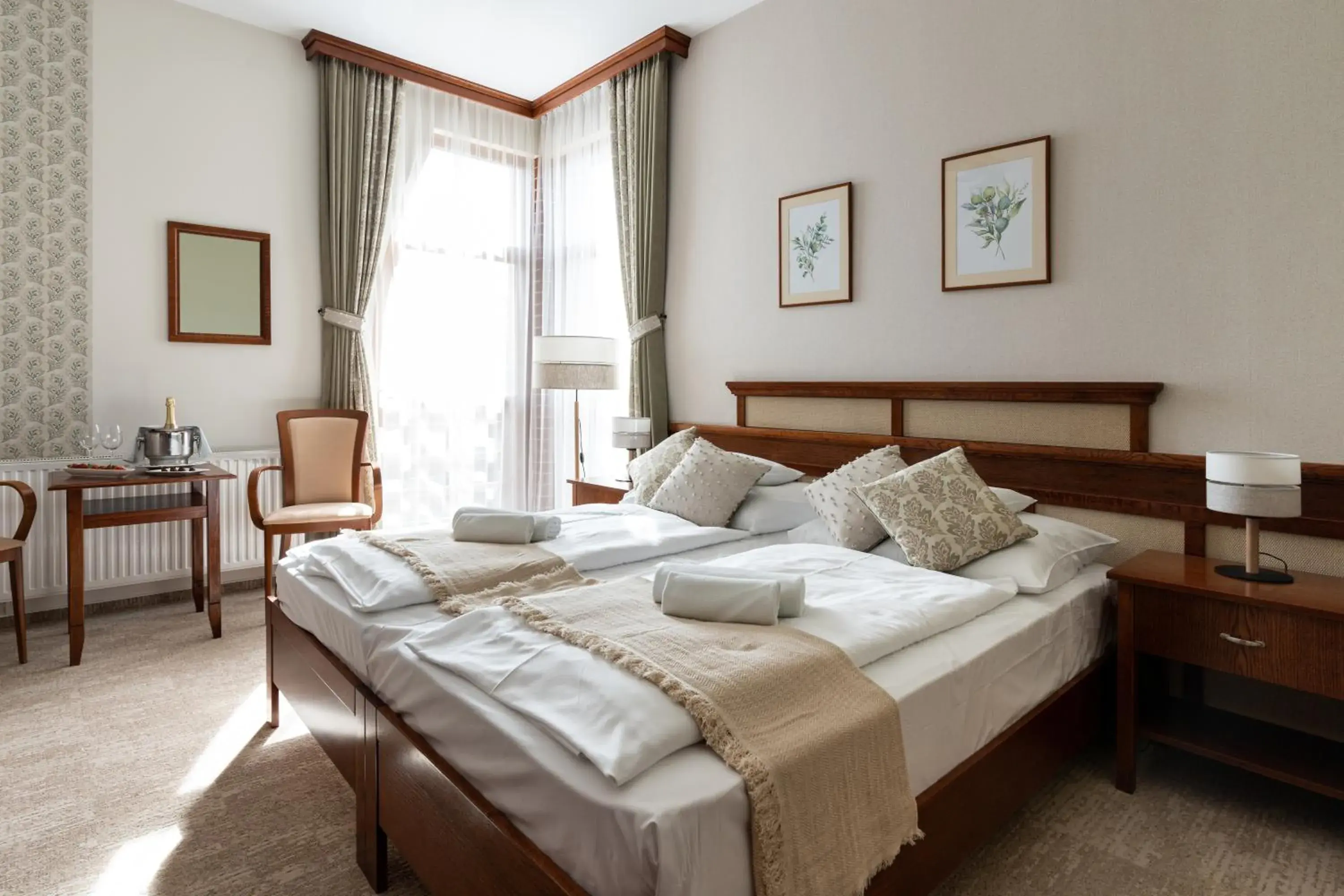 Double or Twin Room - single occupancy in Hotel Kardosfa Double or Twin Room - single occupancy in Hotel Kardosfa