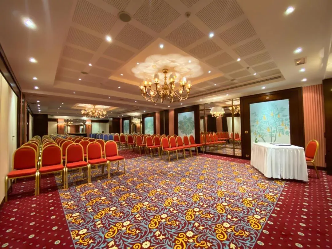 Banquet/Function facilities in Royal Hotel Oran - MGallery Collection