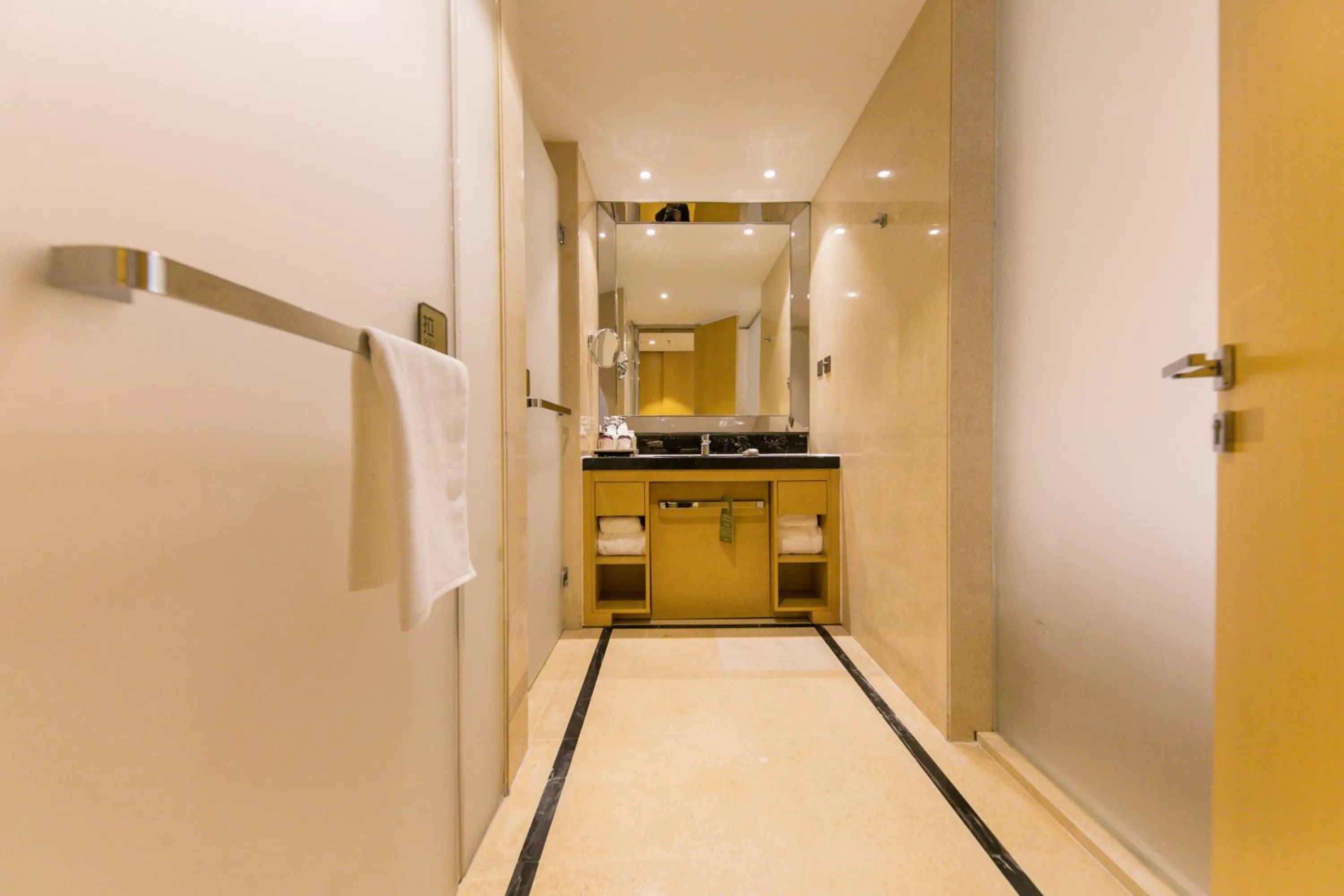 Bathroom in Mercure Beijing Chang An West