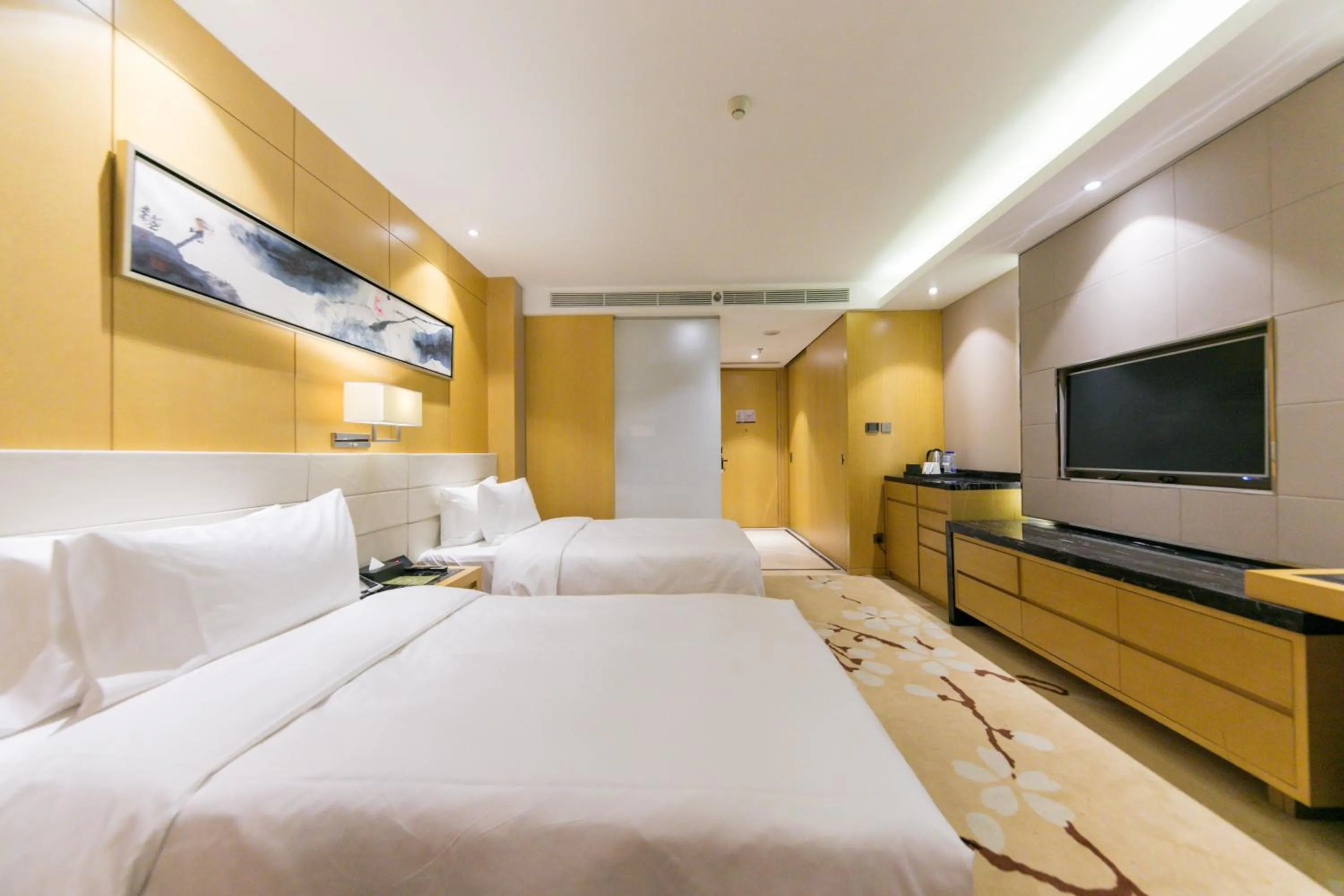 Bed in Mercure Beijing Chang An West