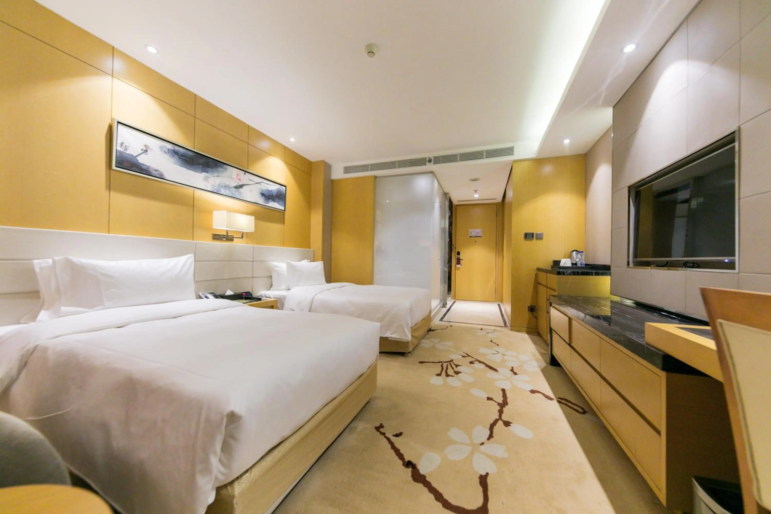 Bed in Mercure Beijing Chang An West