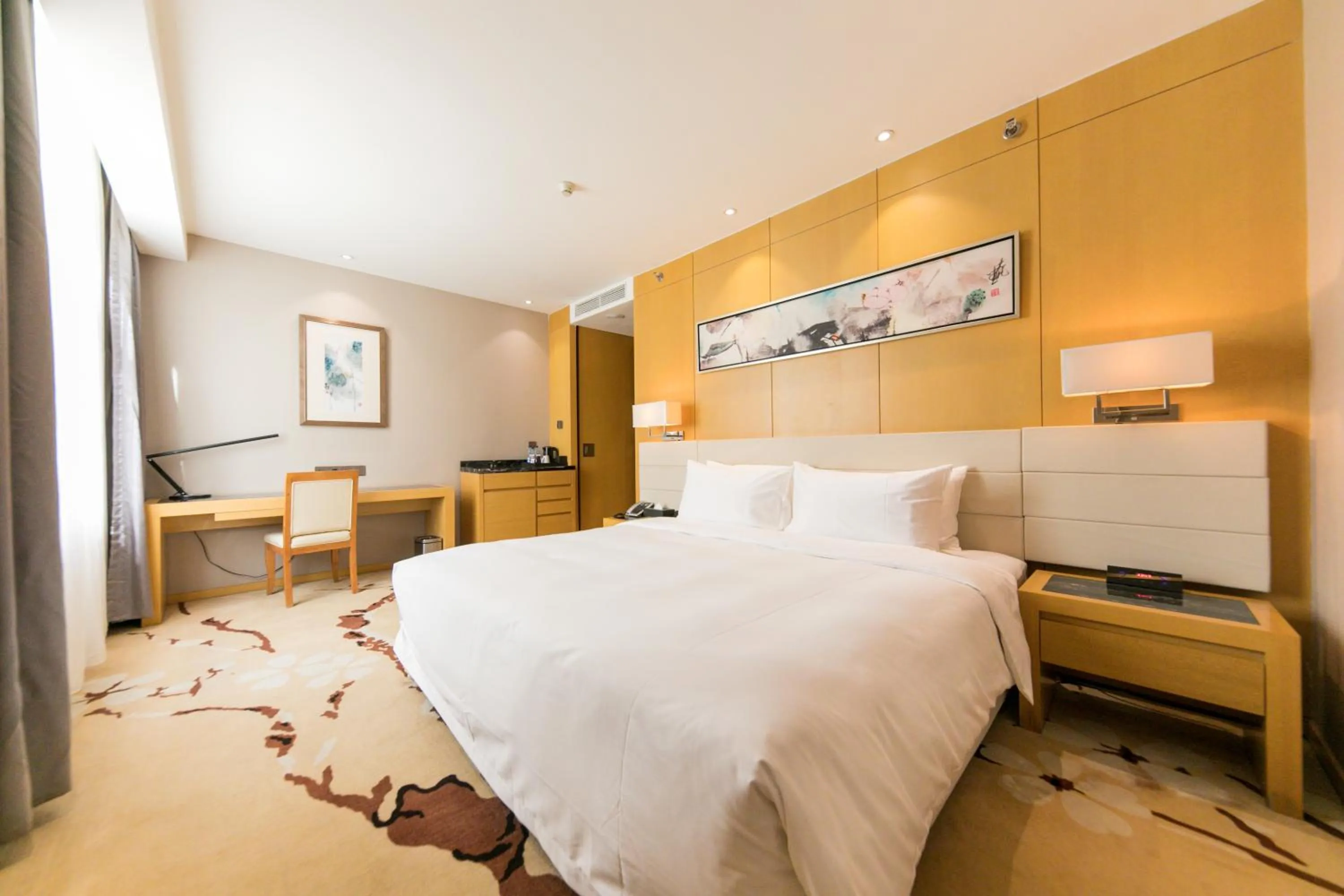 Bed in Mercure Beijing Chang An West