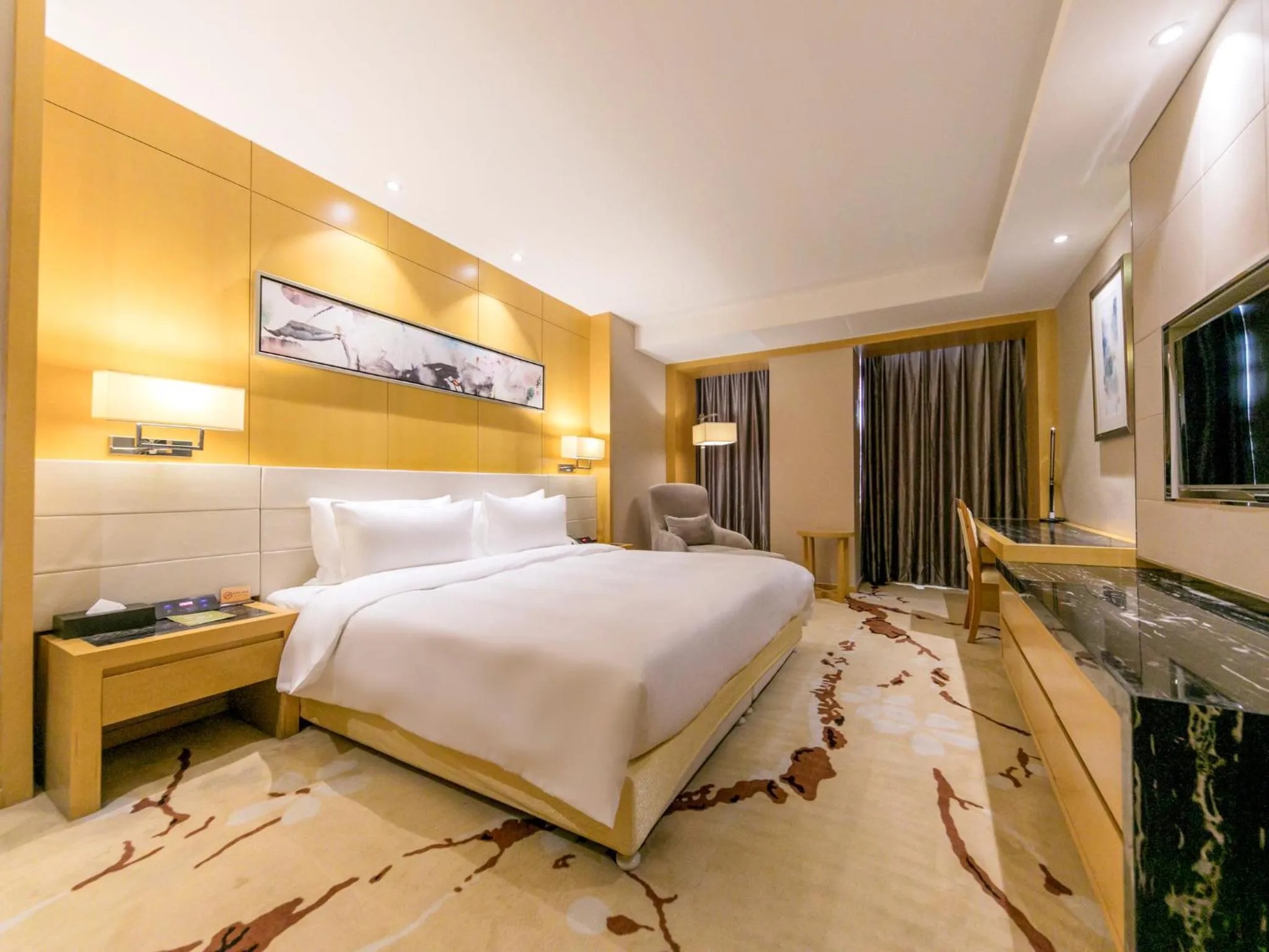 Bed in Mercure Beijing Chang An West