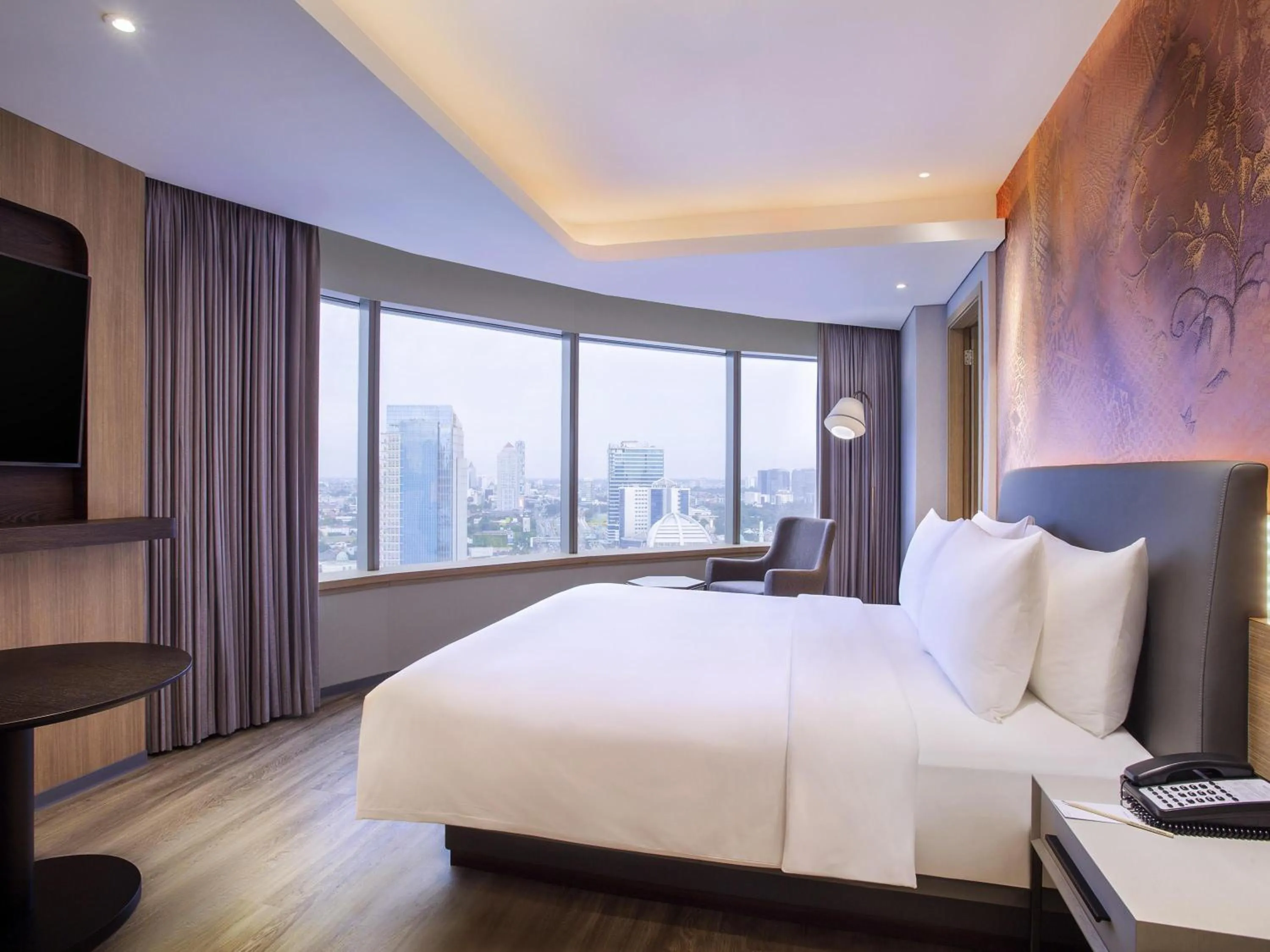 Bedroom, Bed in Mercure Jakarta Gatot Subroto