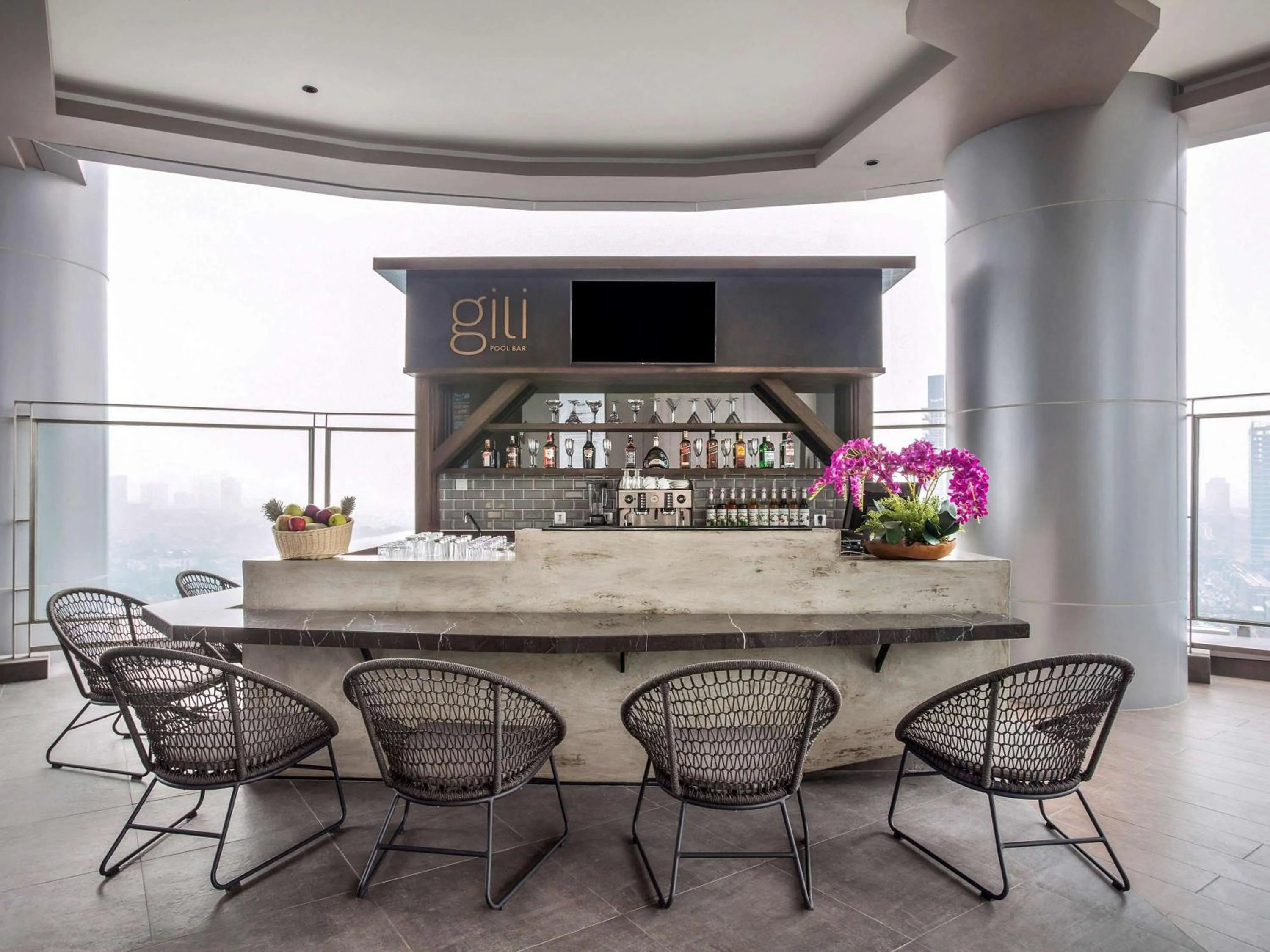 Lounge or bar in Mercure Jakarta Gatot Subroto