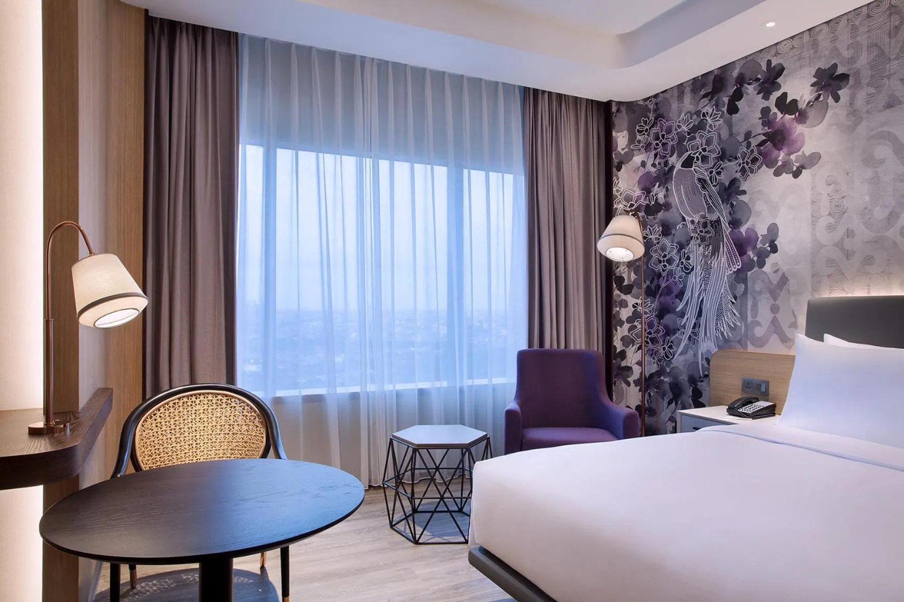 Seating area, Bed in Mercure Jakarta Gatot Subroto