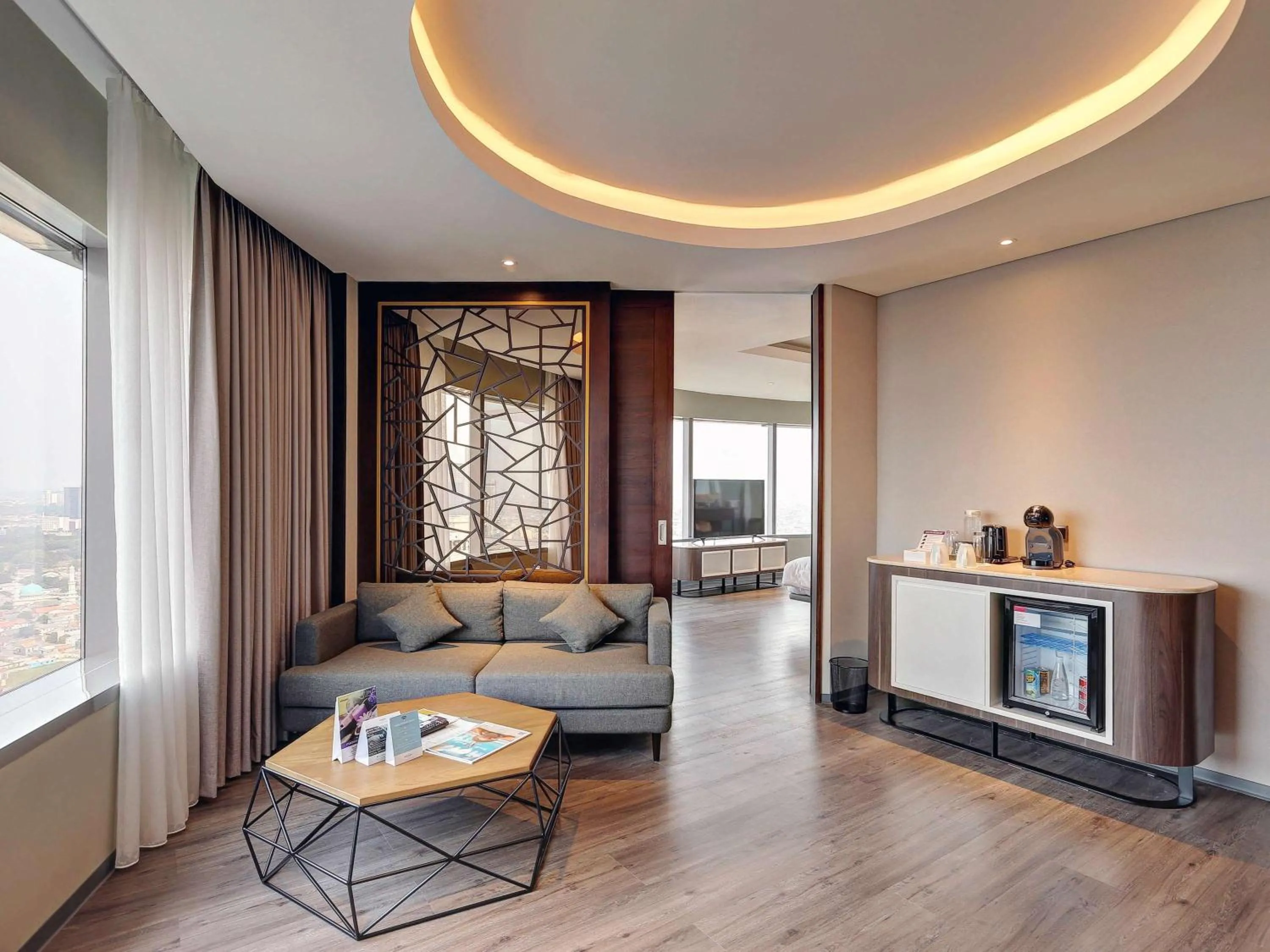 Photo of the whole room in Mercure Jakarta Gatot Subroto