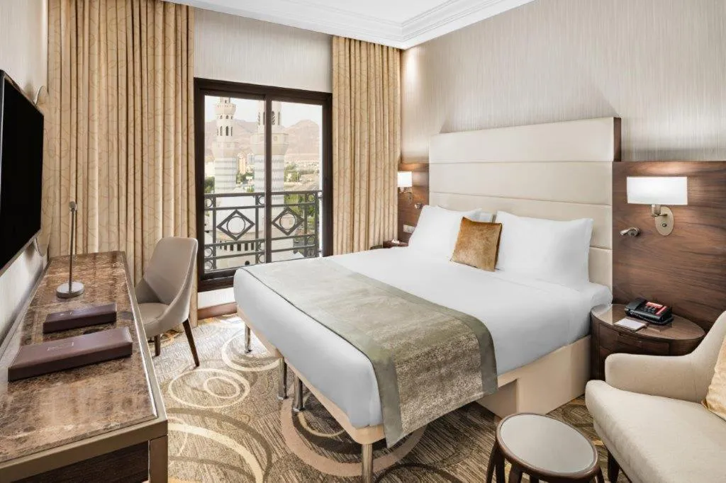 Bed in Copthorne Makkah Al Naseem