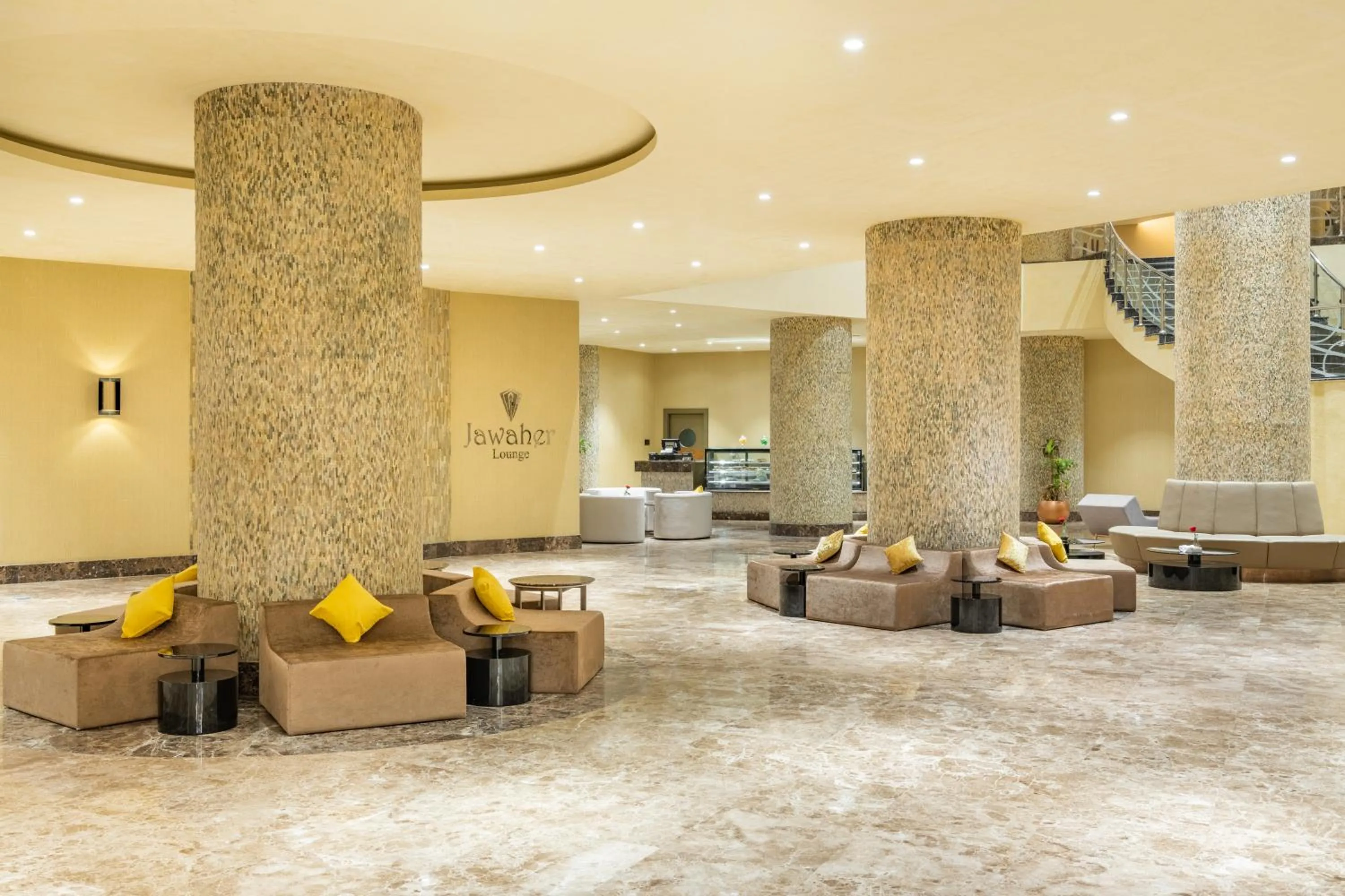 Lounge or bar in Copthorne Makkah Al Naseem