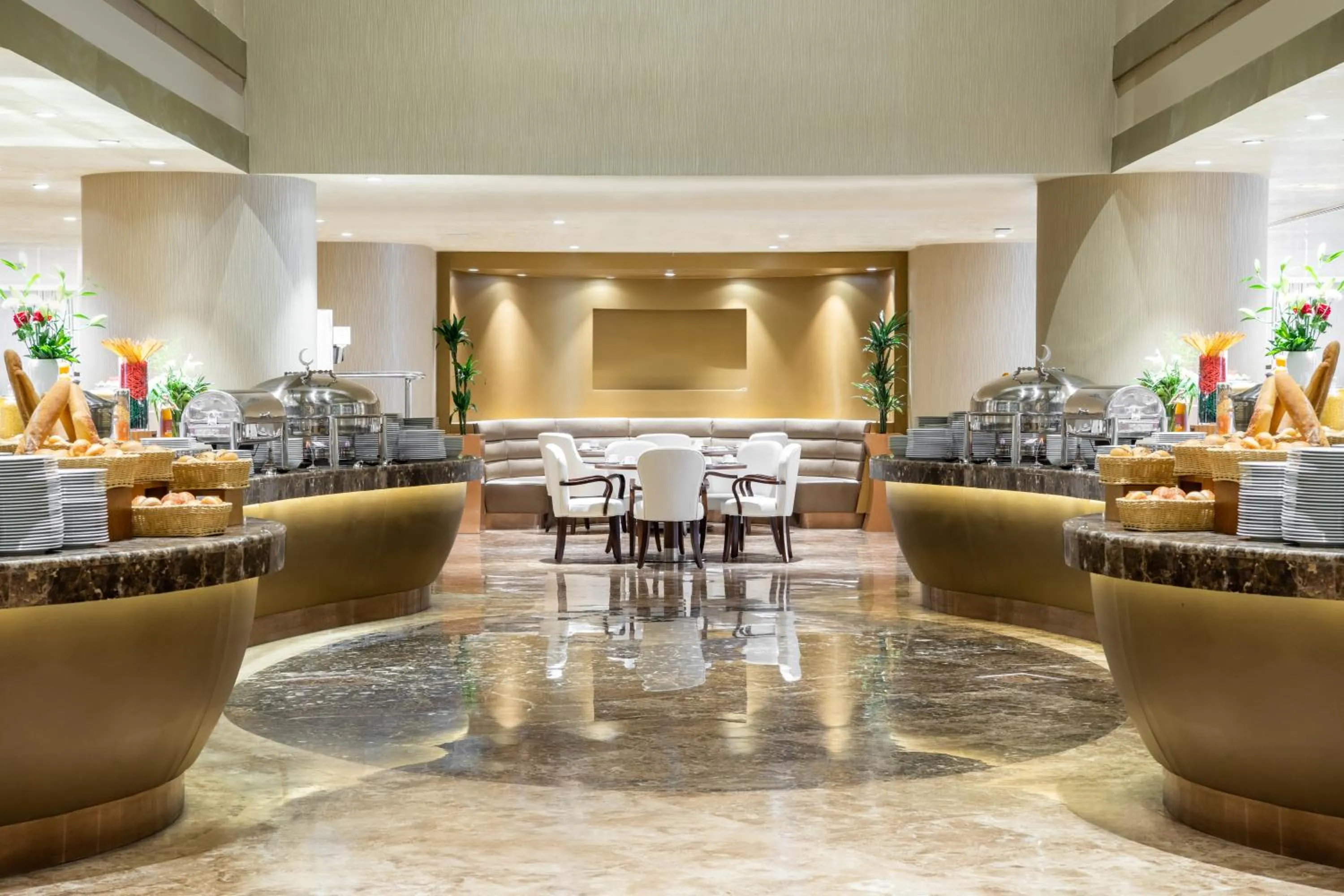 Buffet breakfast in Copthorne Makkah Al Naseem