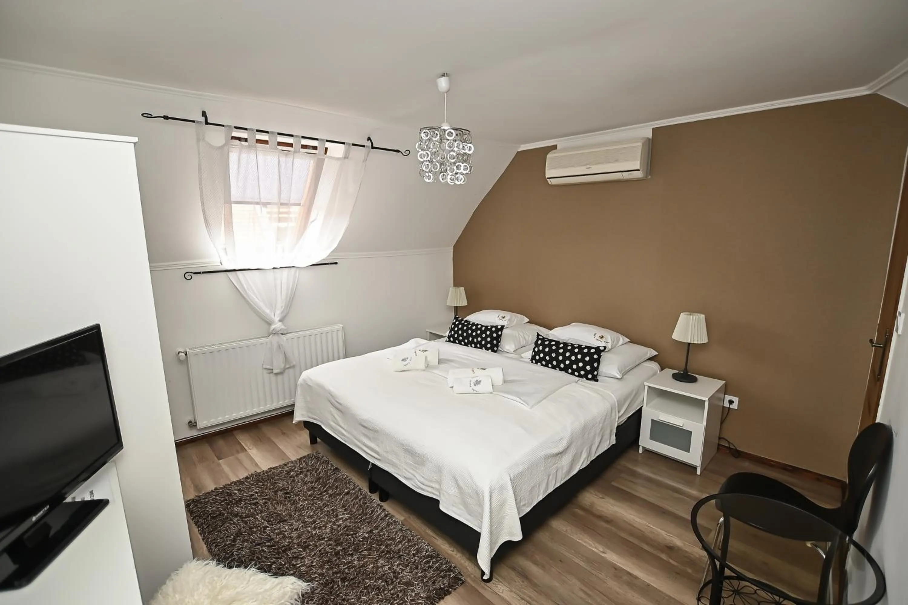 Bed in Vaskó Panzió Borpince