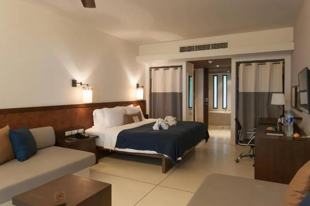 Living room, Bed in Grand Southsea Khaolak Beach Resort