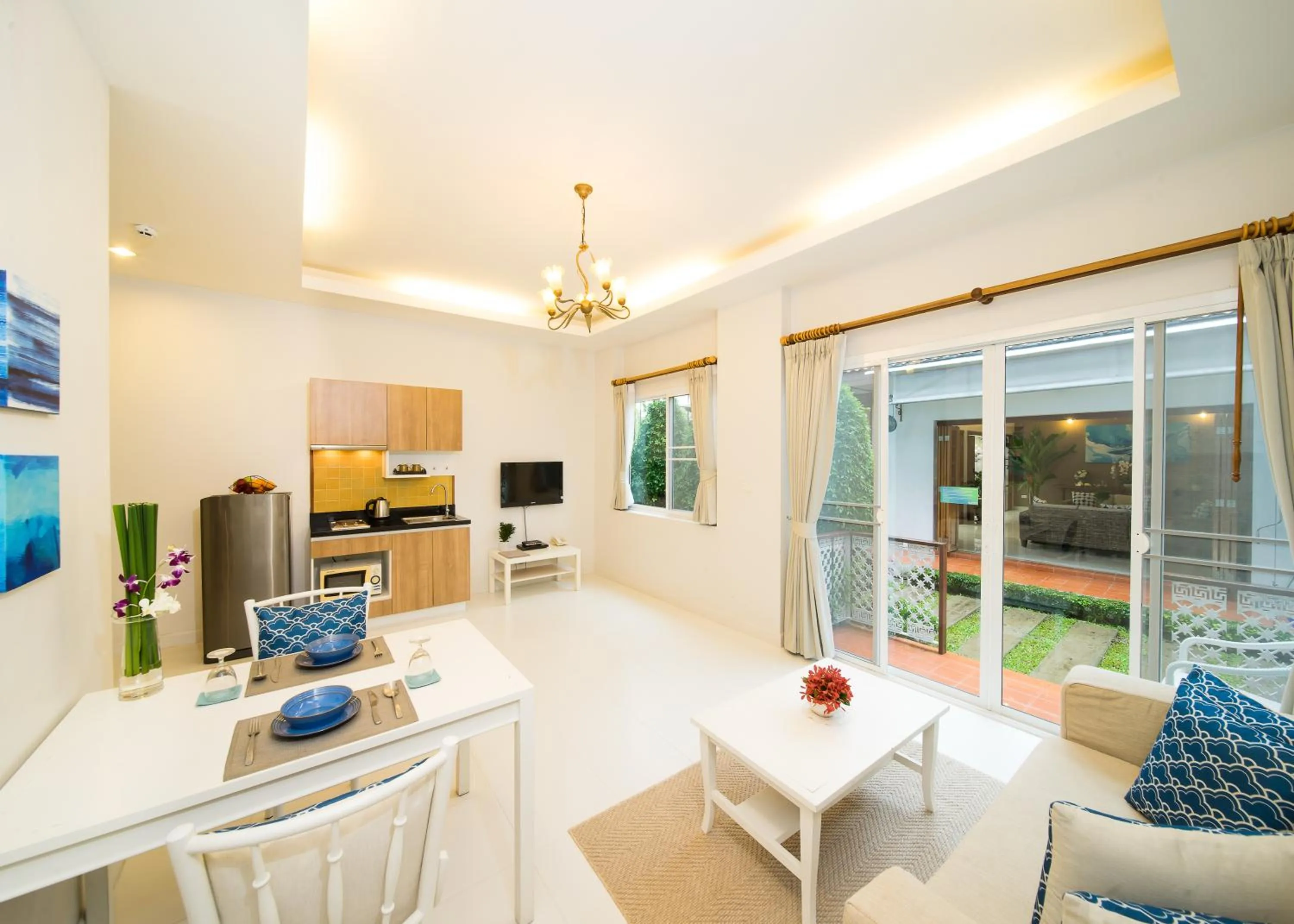 TV and multimedia in Blu Marine Hua Hin Resort and Villas