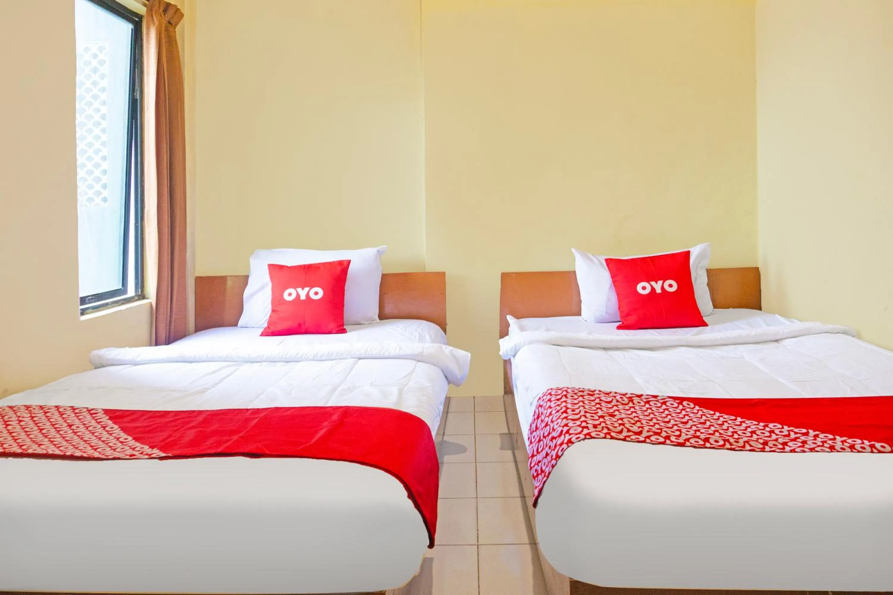 Photo of the whole room, Bed in Hotel O Bandar Lampung Near Teropong Kota Bukit Cindy Formerly Divka Residence