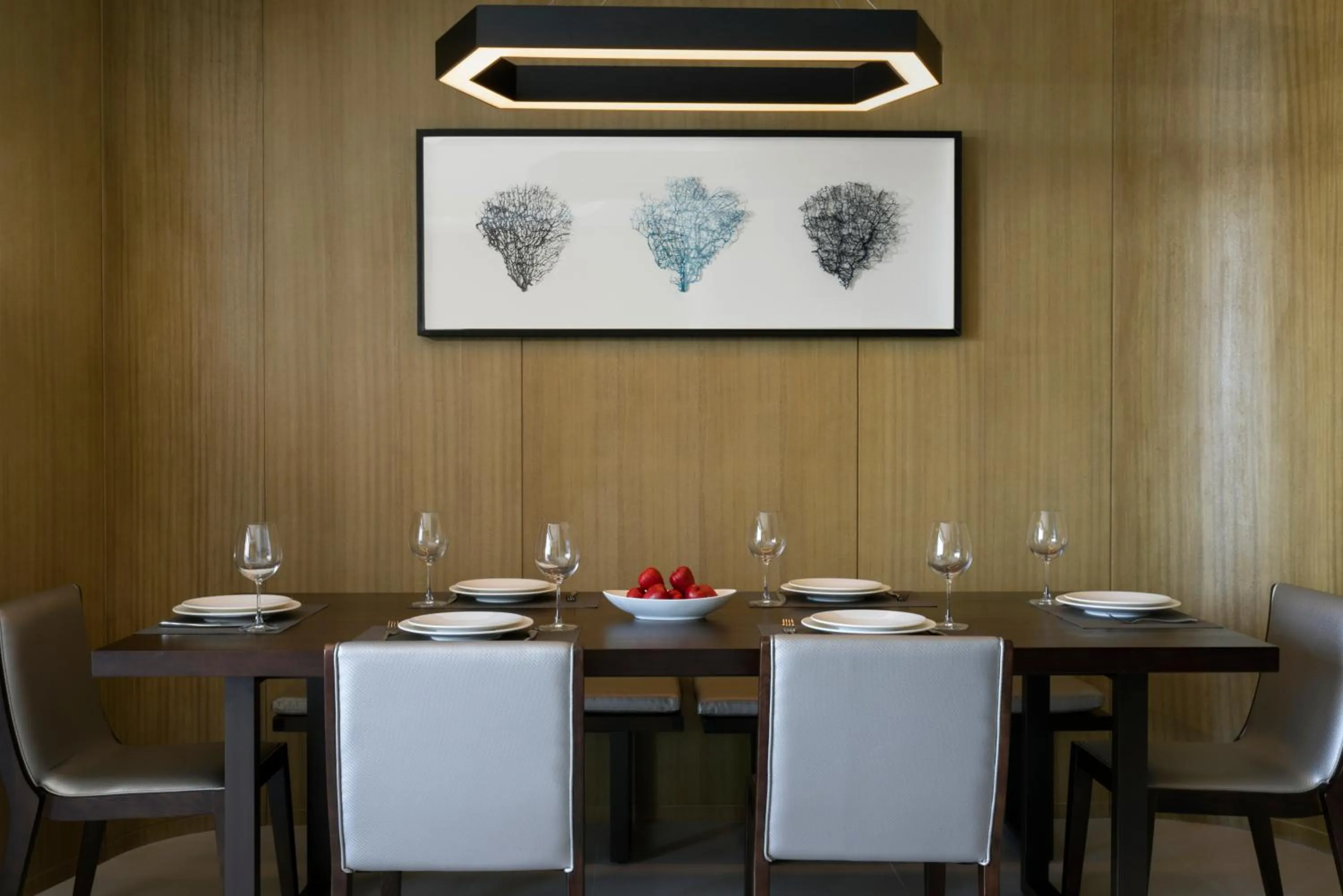 Restaurant/places to eat in Oakwood Apartments Sanya