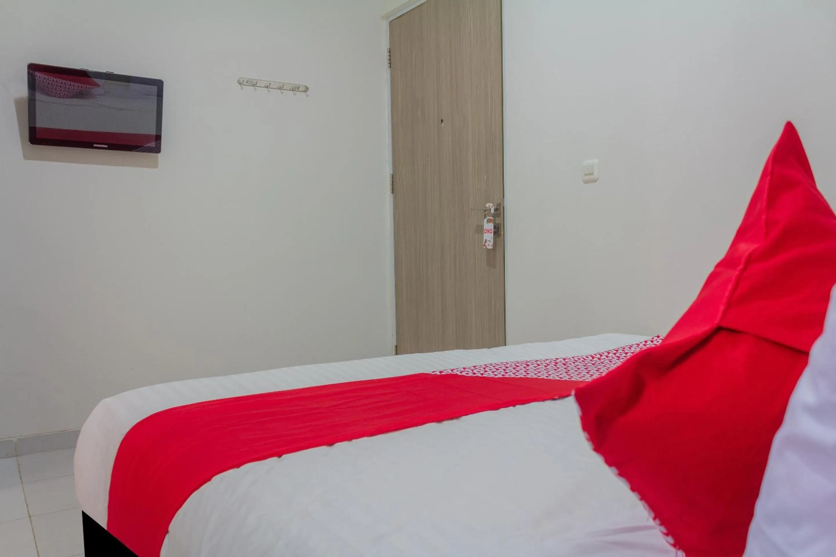 Bedroom, Bed in Hotel O 77 Guesthouse