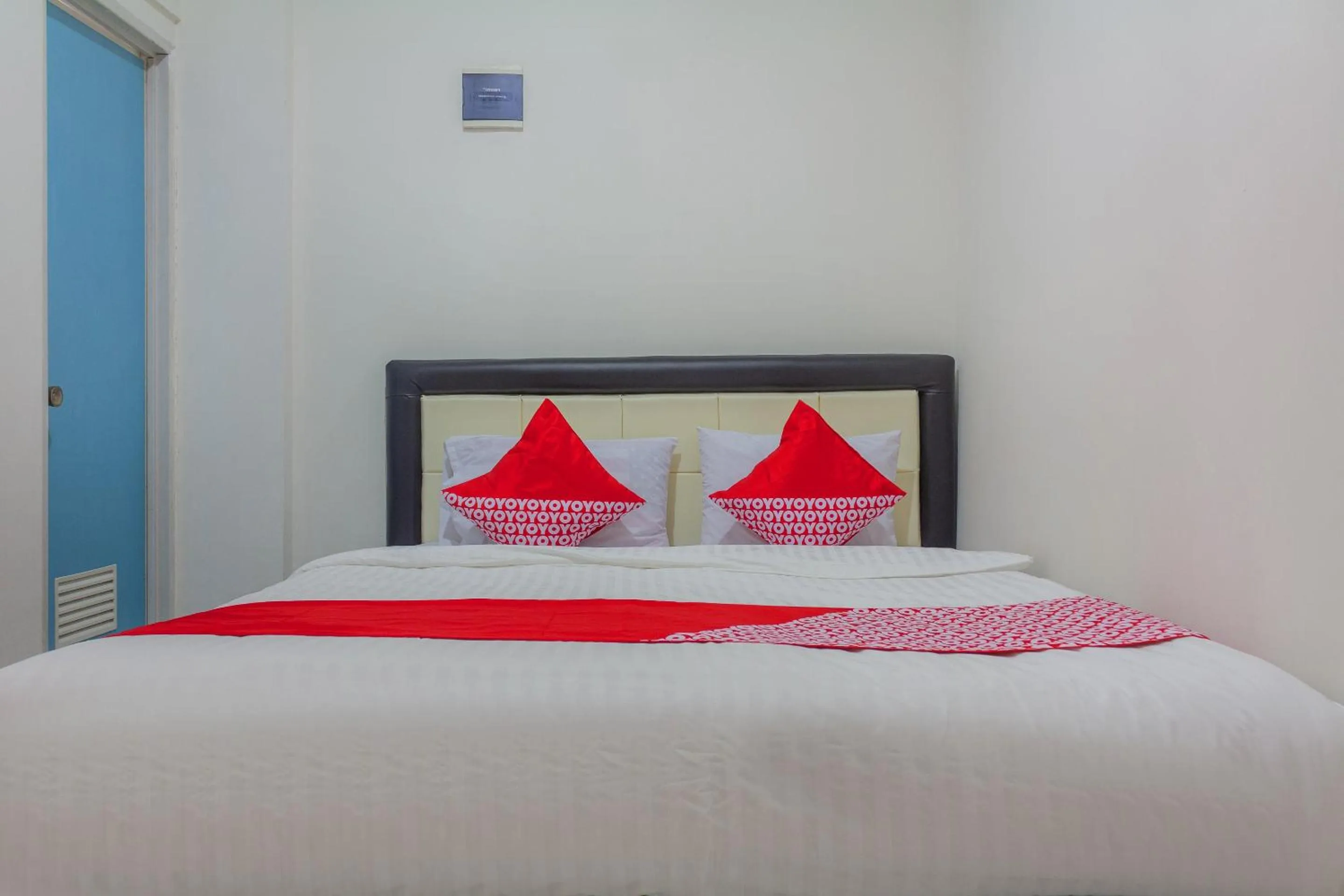 Bedroom, Bed in Hotel O 77 Guesthouse