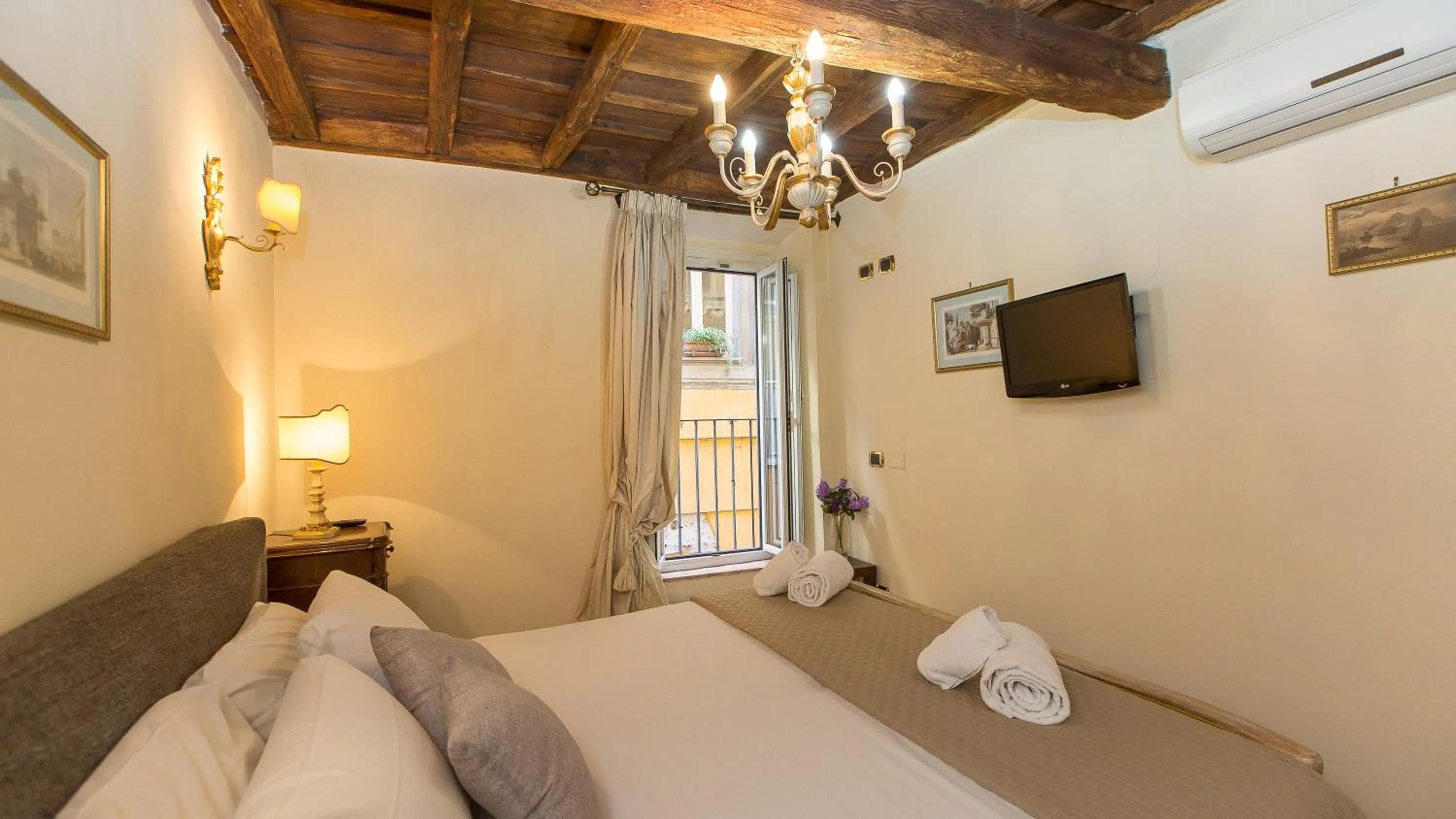 Rental in Rome Falegnami