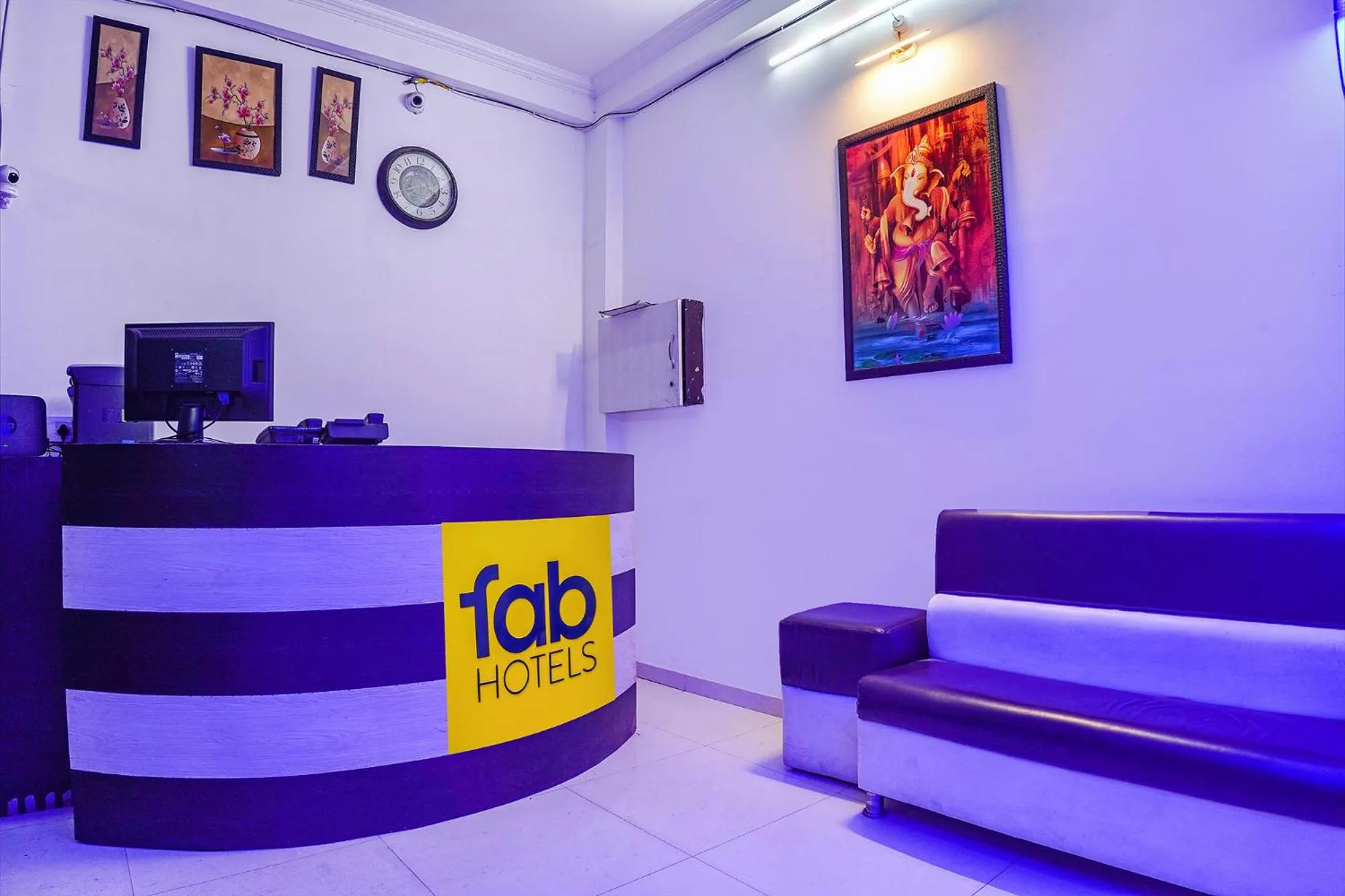 Lobby or reception in FabHotel The Vinayak