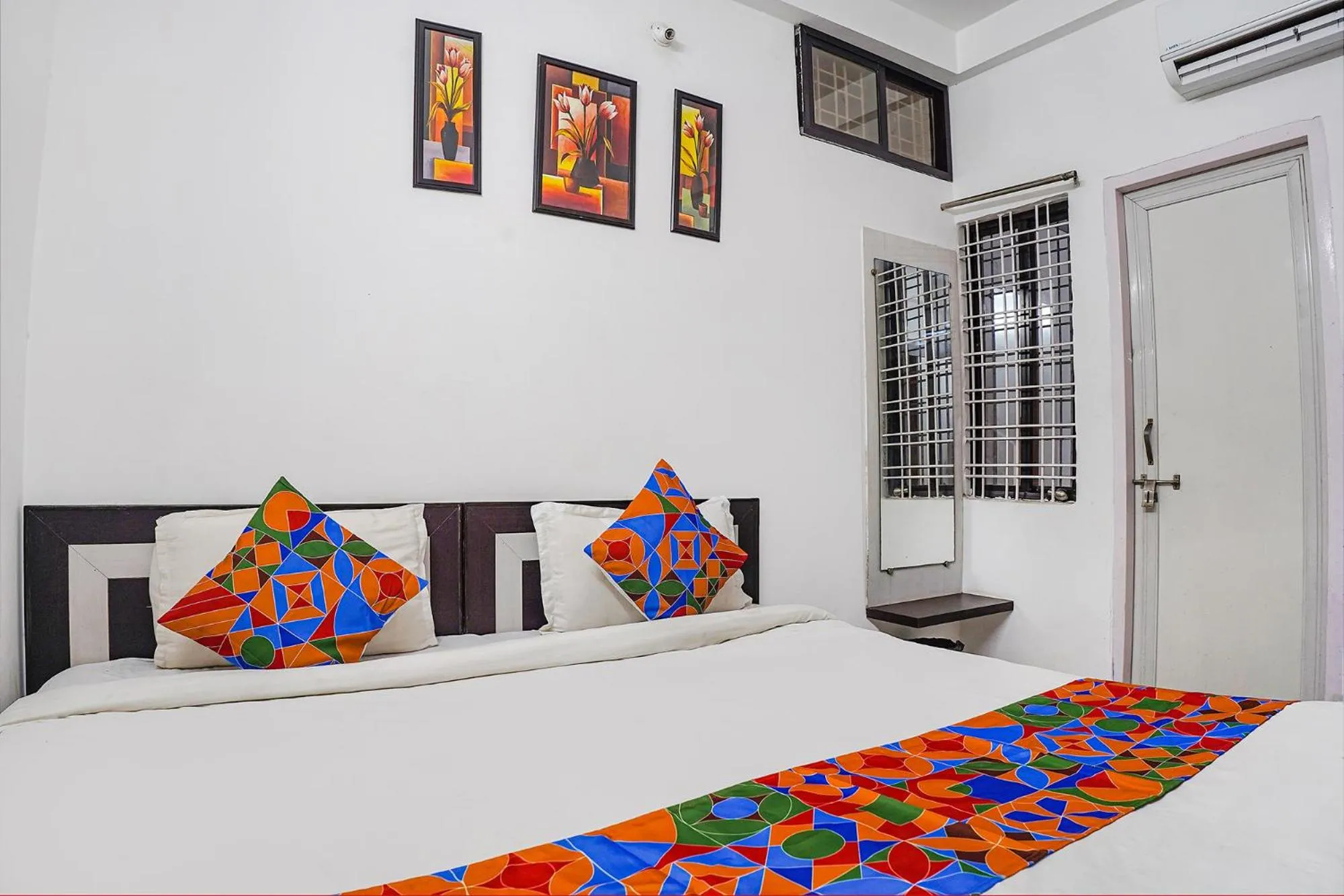 Bed in FabHotel The Vinayak