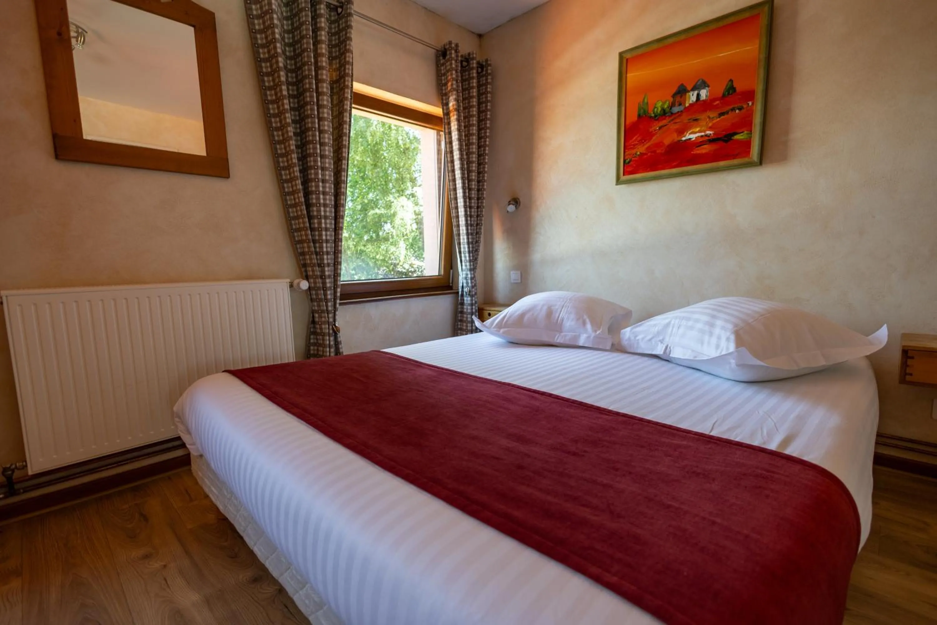 Bedroom, Bed in Le Bouton d'Or