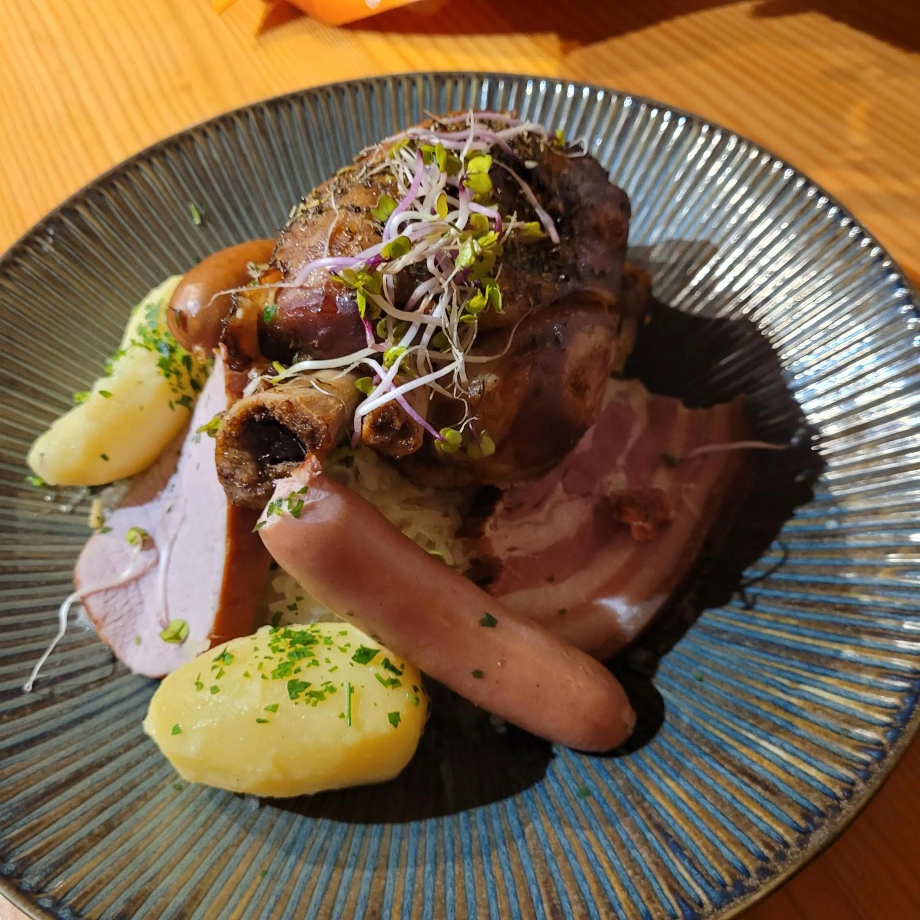 Food in Le Bouton d'Or