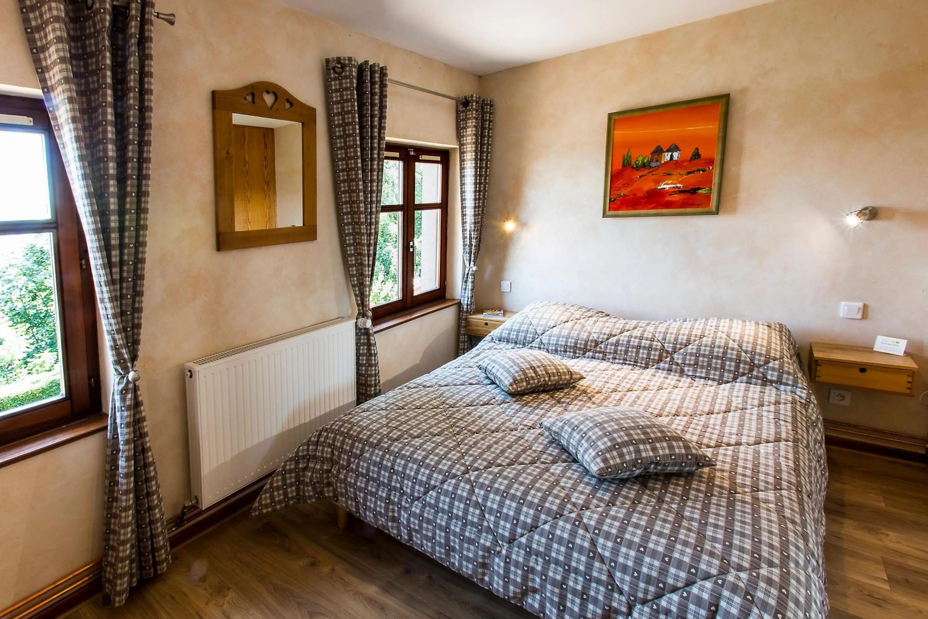 Bedroom, Bed in Le Bouton d'Or