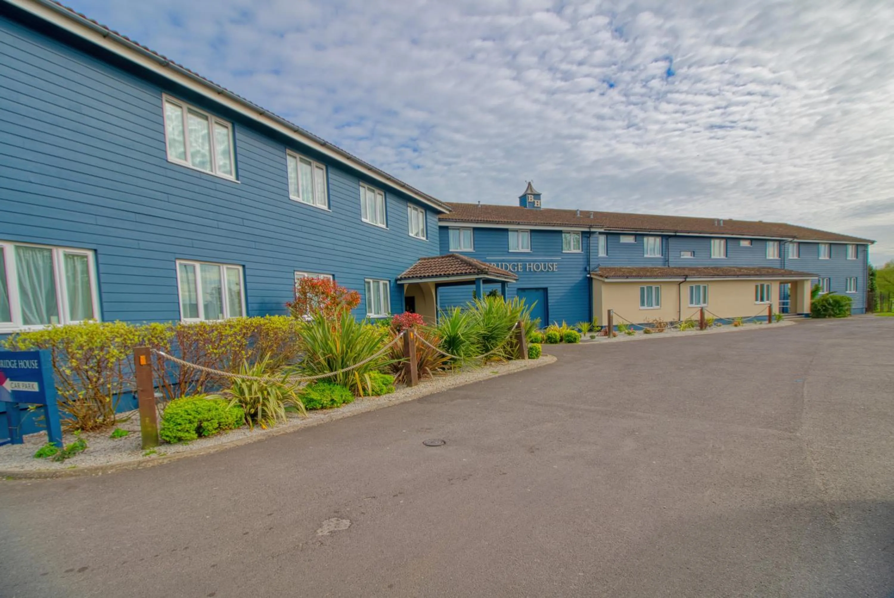 Property building in The Bridge House; BW Signature Collection