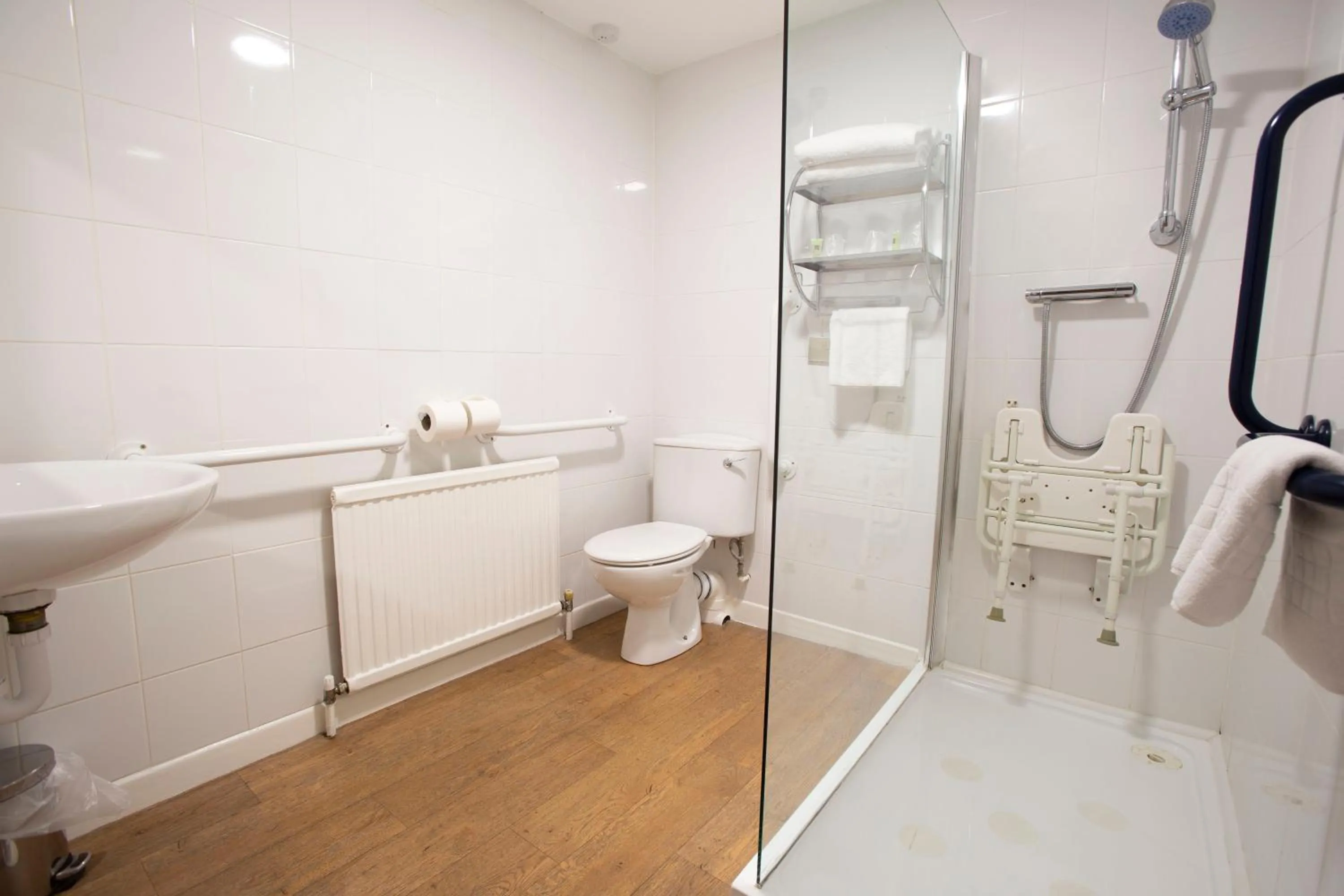 Bathroom in The Bridge House; BW Signature Collection