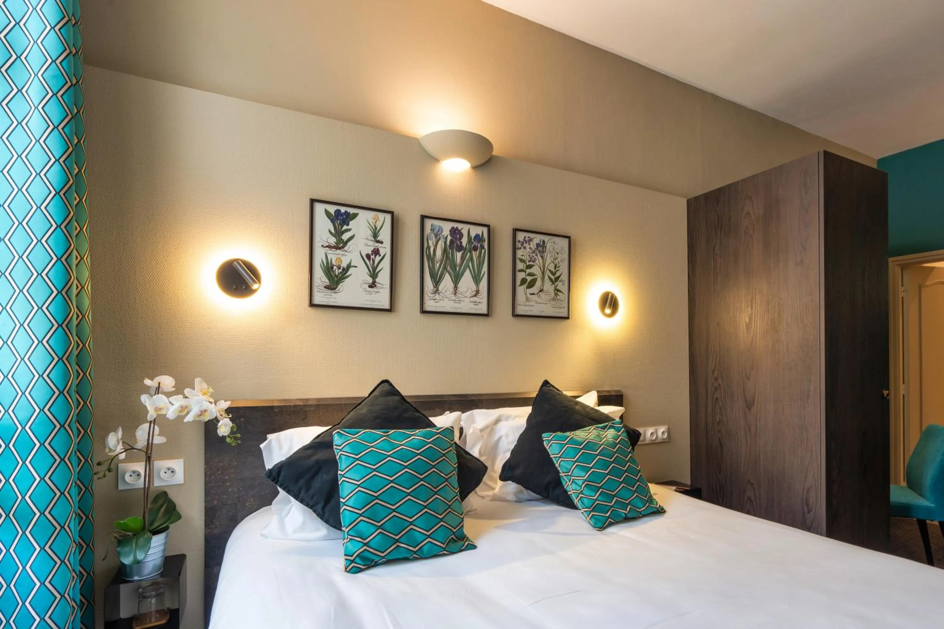 Bed in Garlande Hôtel Avignon Centre