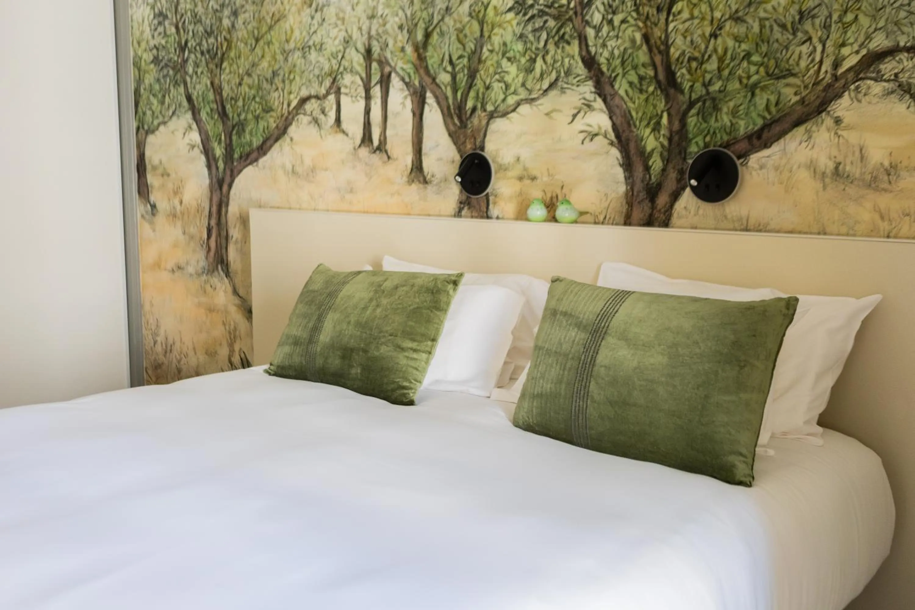 Bedroom, Bed in Garlande Hôtel Avignon Centre