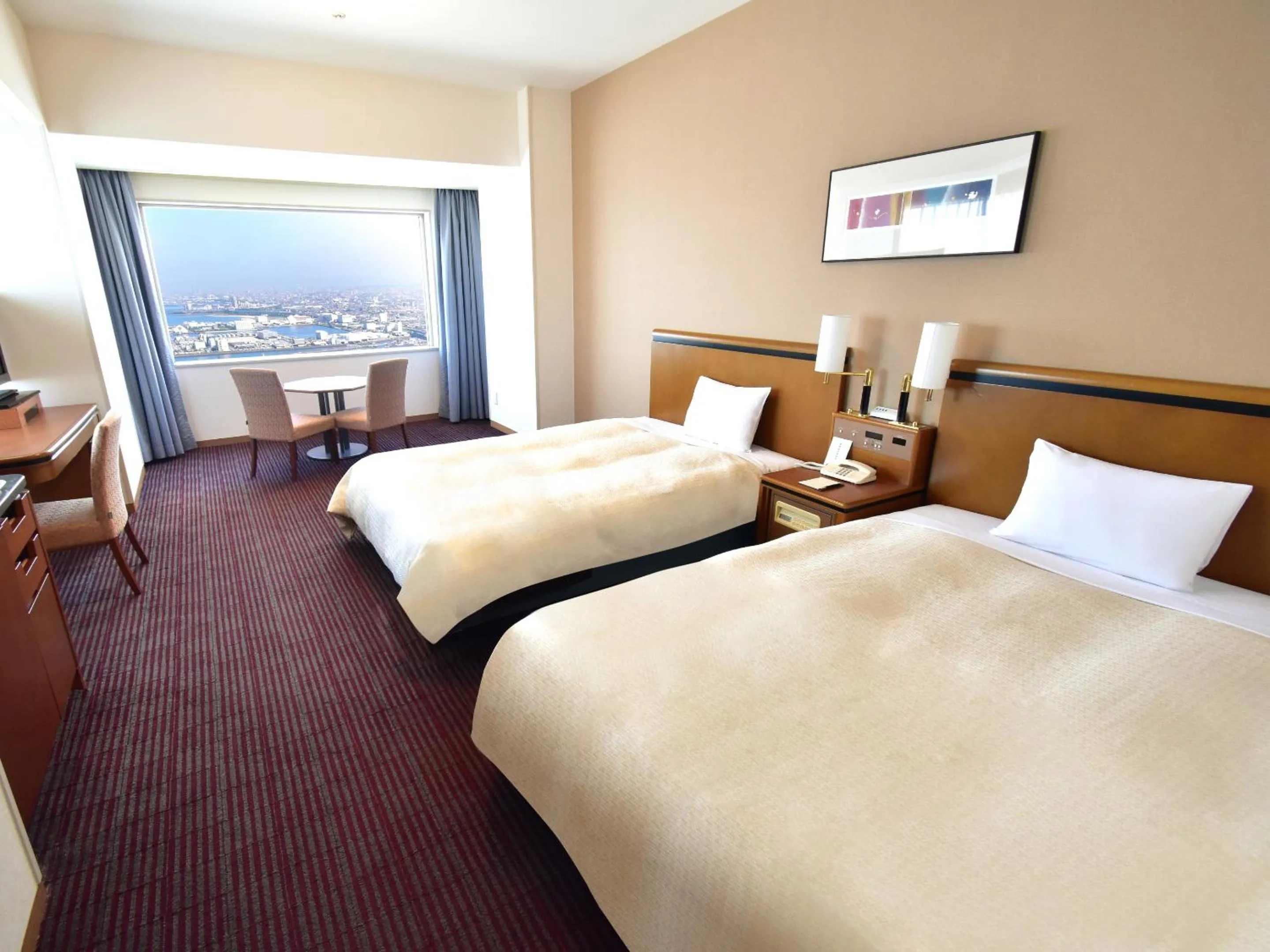 Photo of the whole room, Bed in Star Gate Hotel Kansai Airport