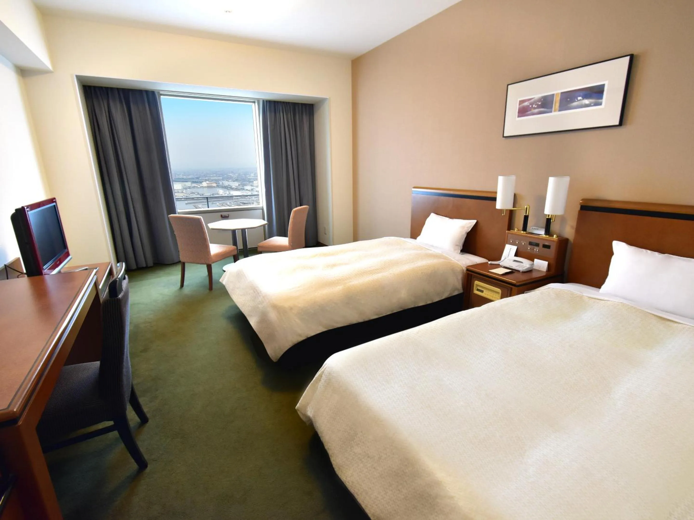 Photo of the whole room, Bed in Star Gate Hotel Kansai Airport