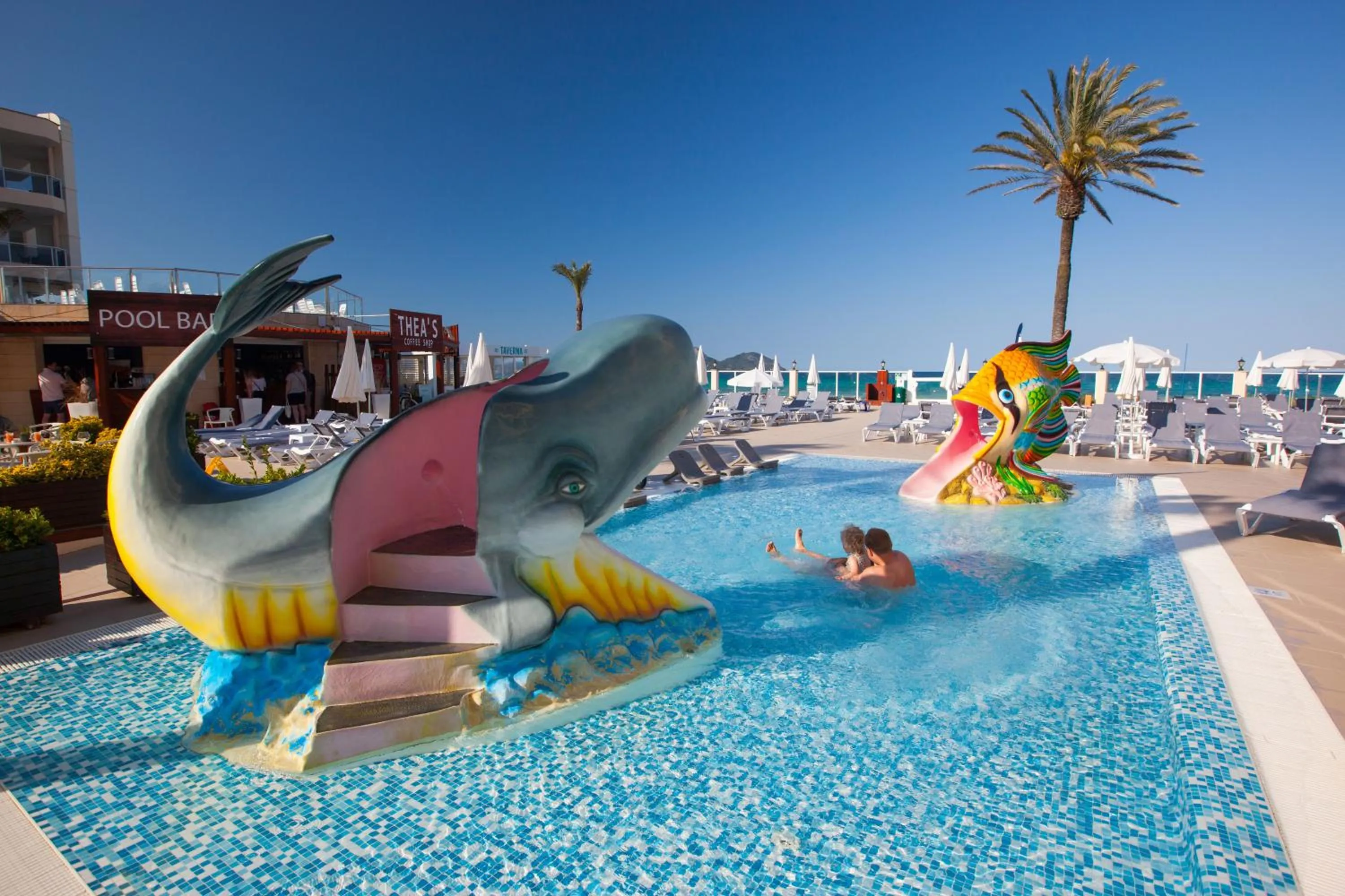 Swimming pool in Grupotel Alcudia Pins