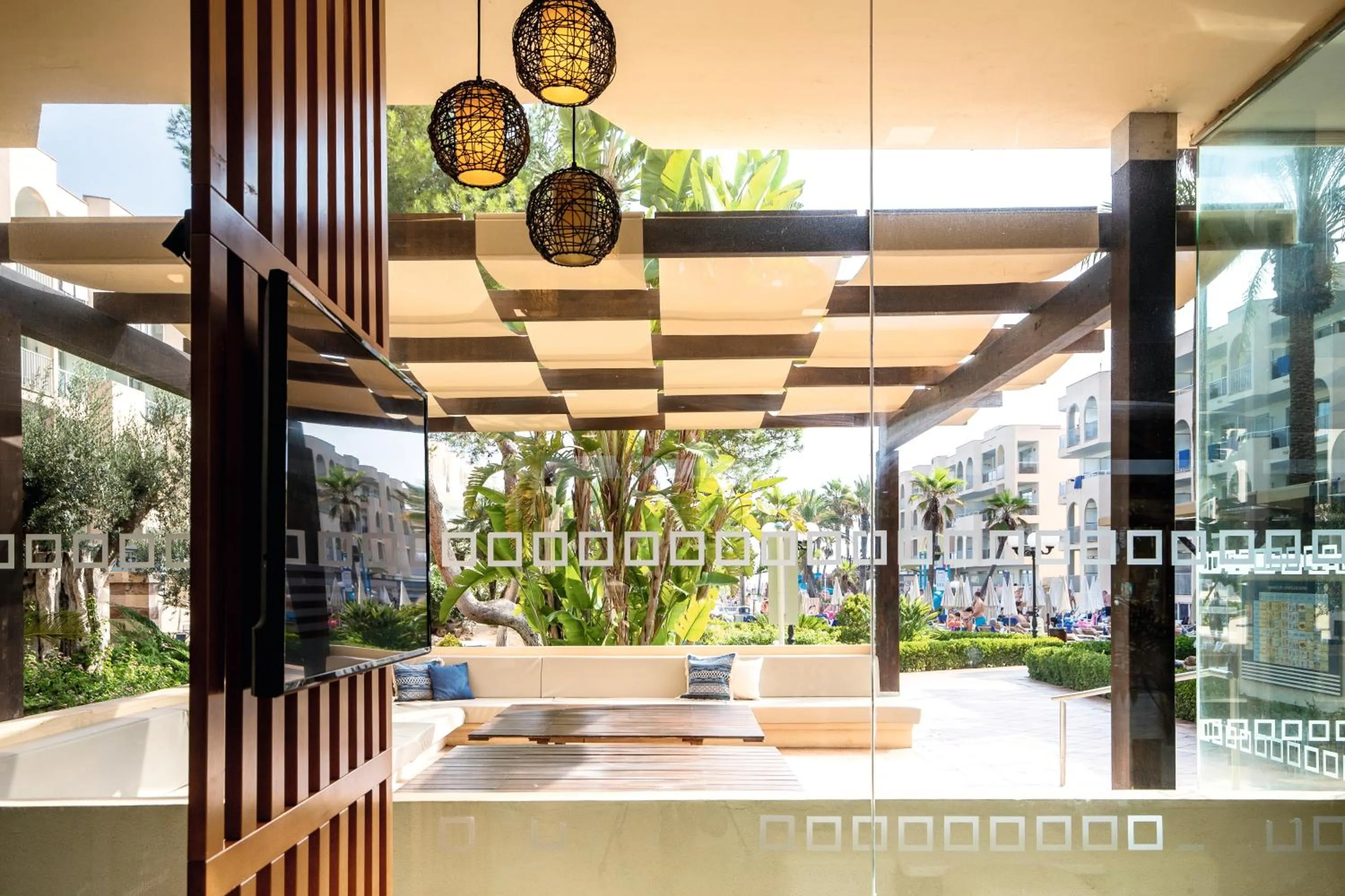 Patio in Grupotel Alcudia Pins