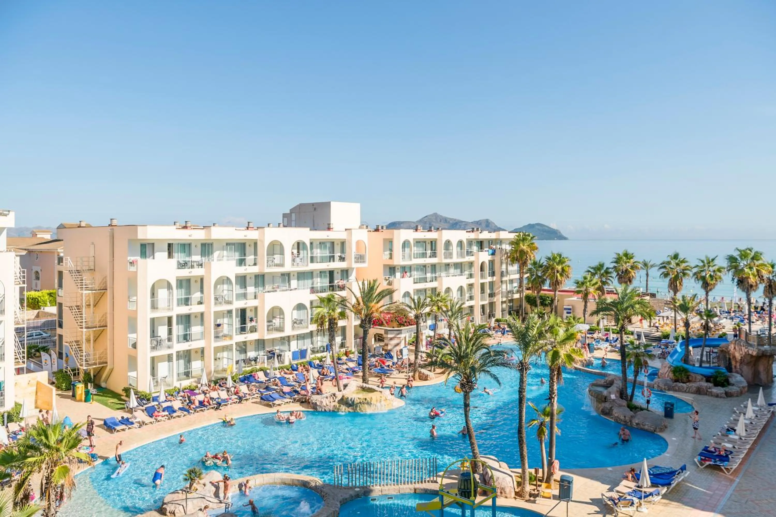 Swimming pool in Grupotel Alcudia Pins
