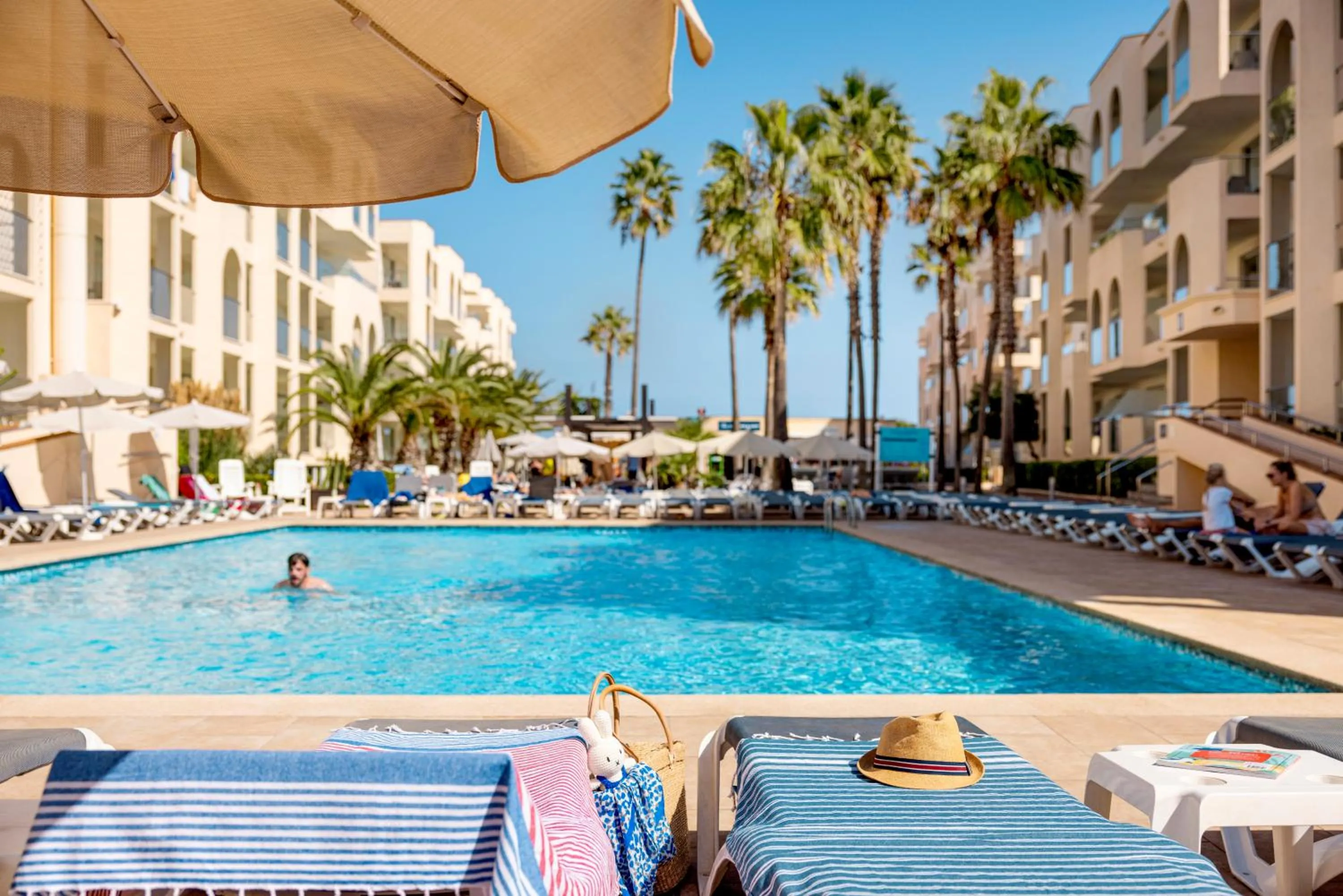 Swimming pool in Grupotel Alcudia Pins