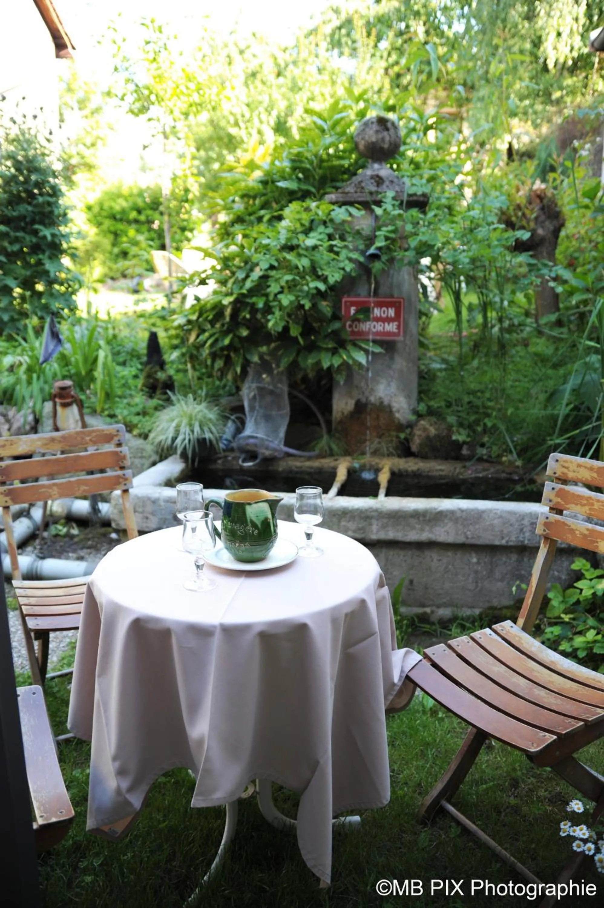 Restaurant/places to eat in Auberge d'Anthy