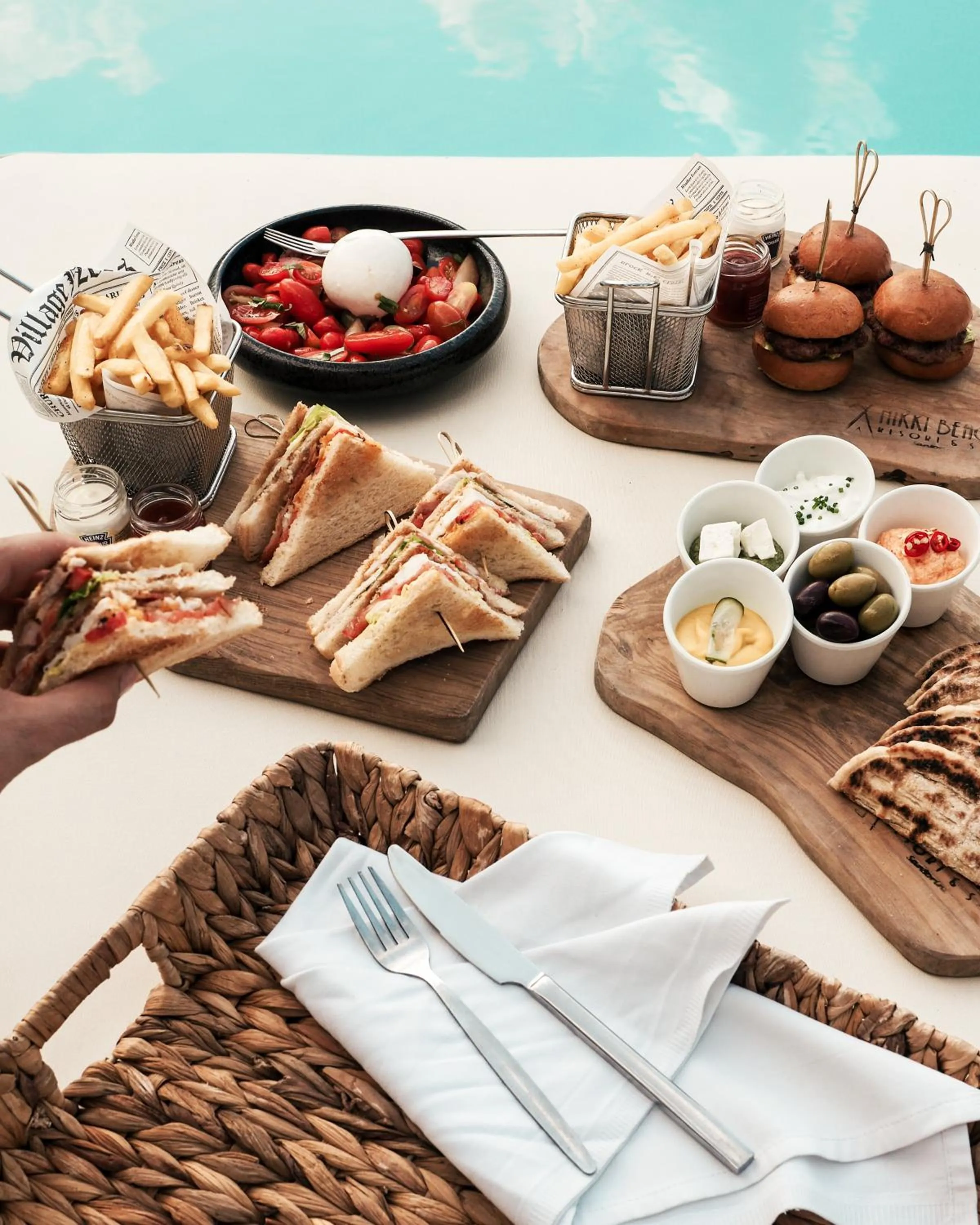 Restaurant/places to eat in Nikki Beach Resort & Spa Santorini