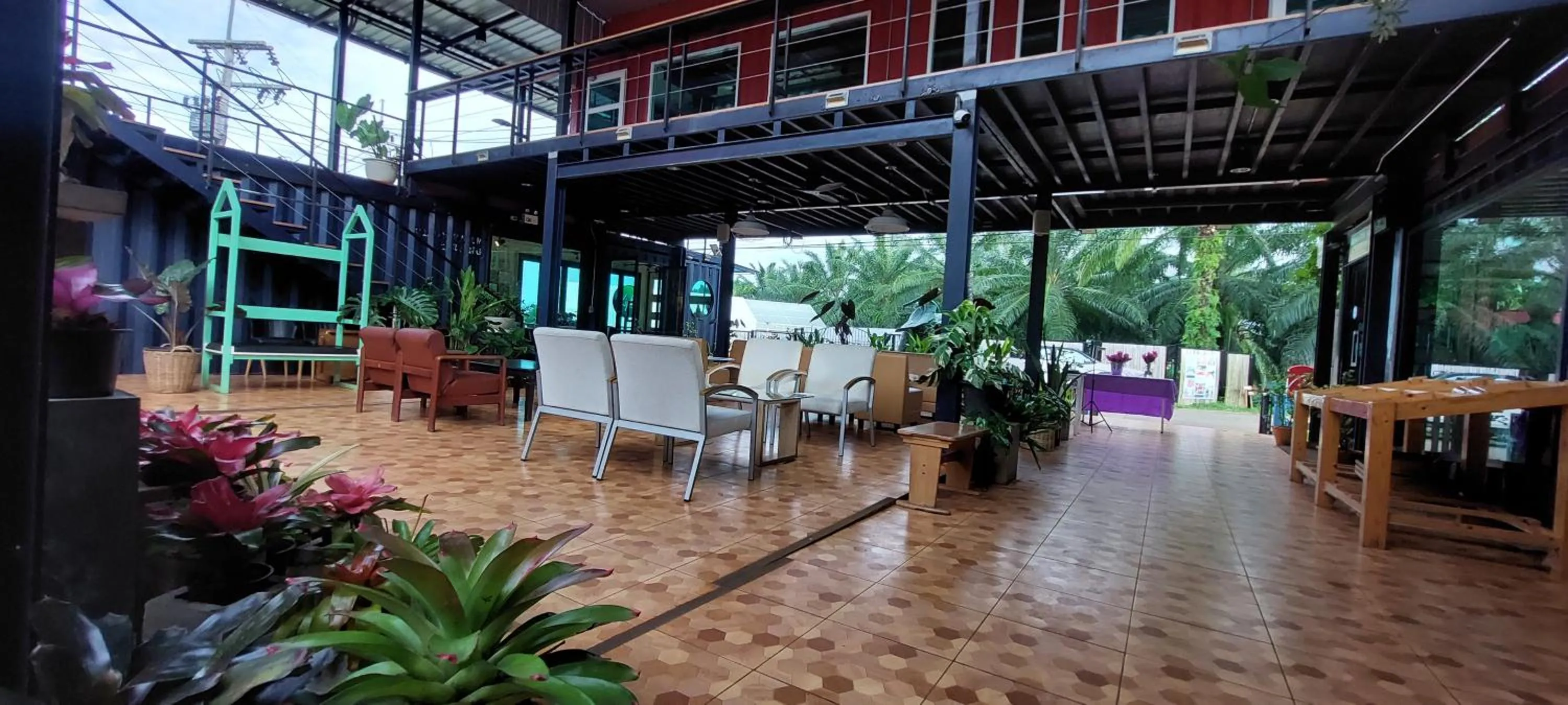 Kipbox Hotel Trang