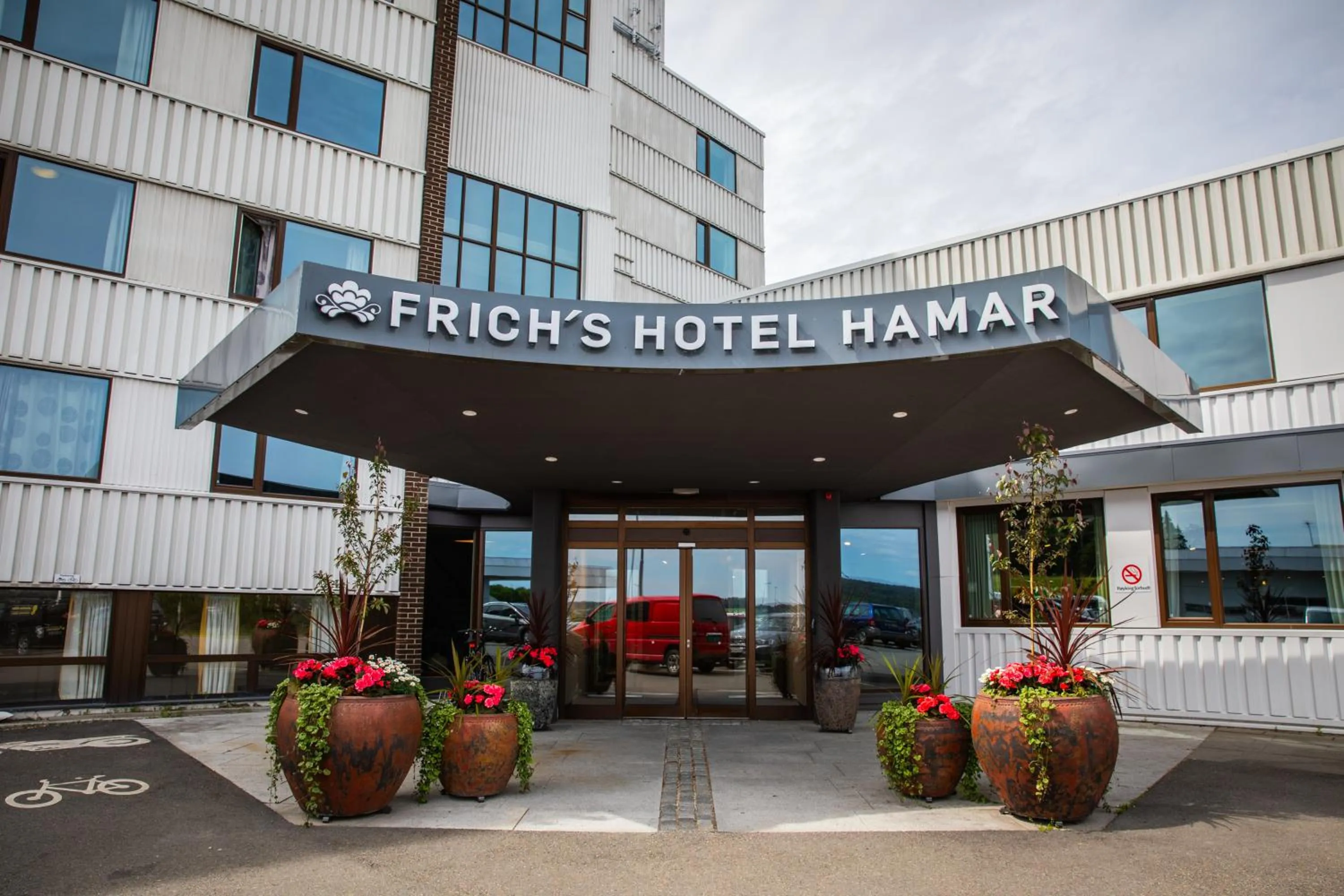 Property building in Frichs Hotel Hamar