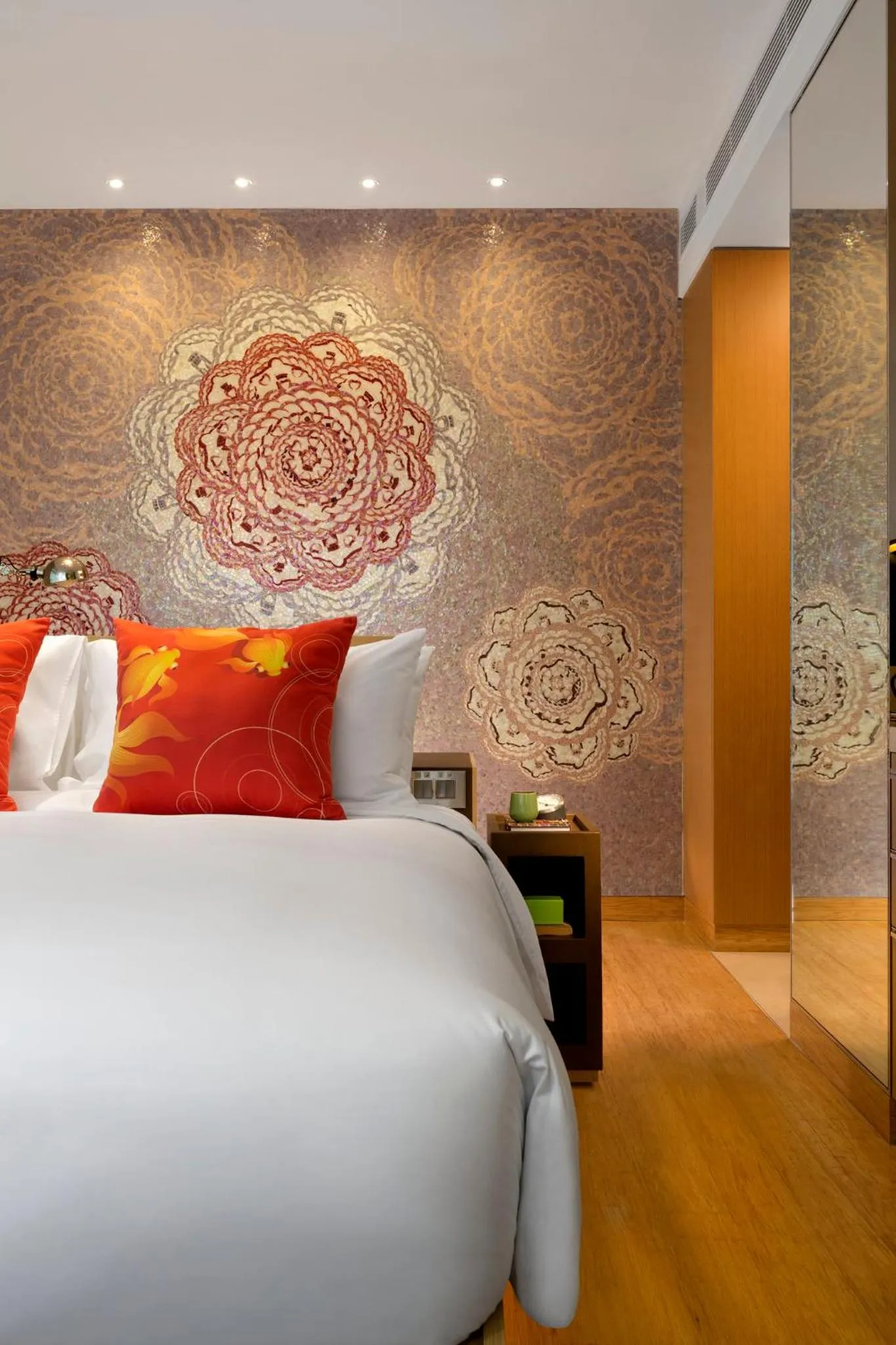 Photo of the whole room, Bed in Hotel Indigo Hong Kong Island by IHG