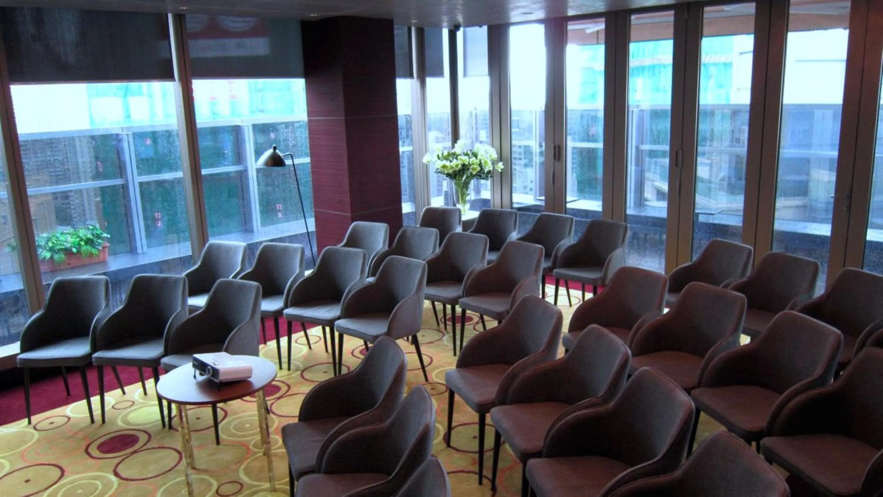 Meeting/conference room in Hotel Indigo Hong Kong Island by IHG