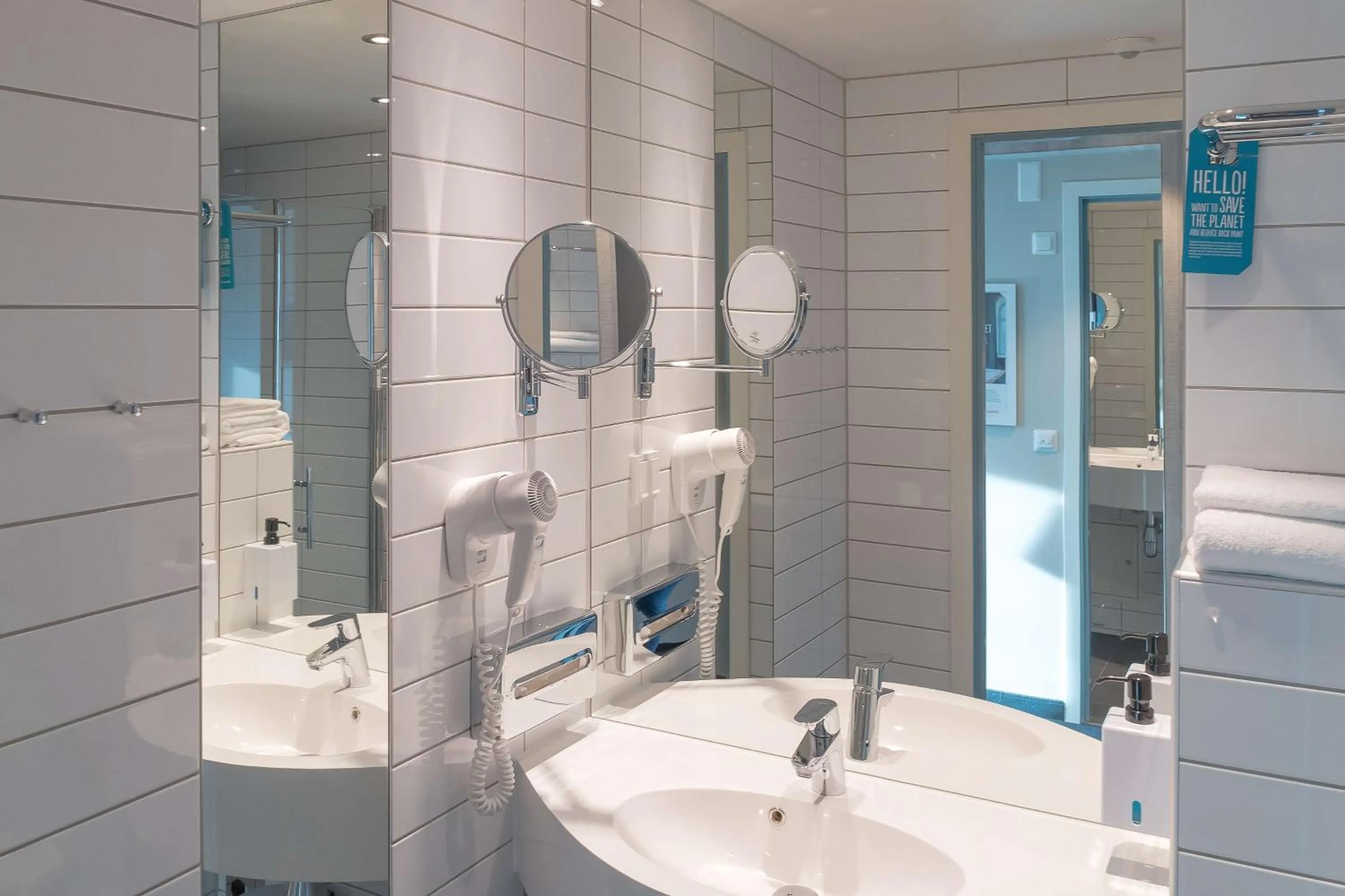 Bedroom in Scandic Ishavshotel