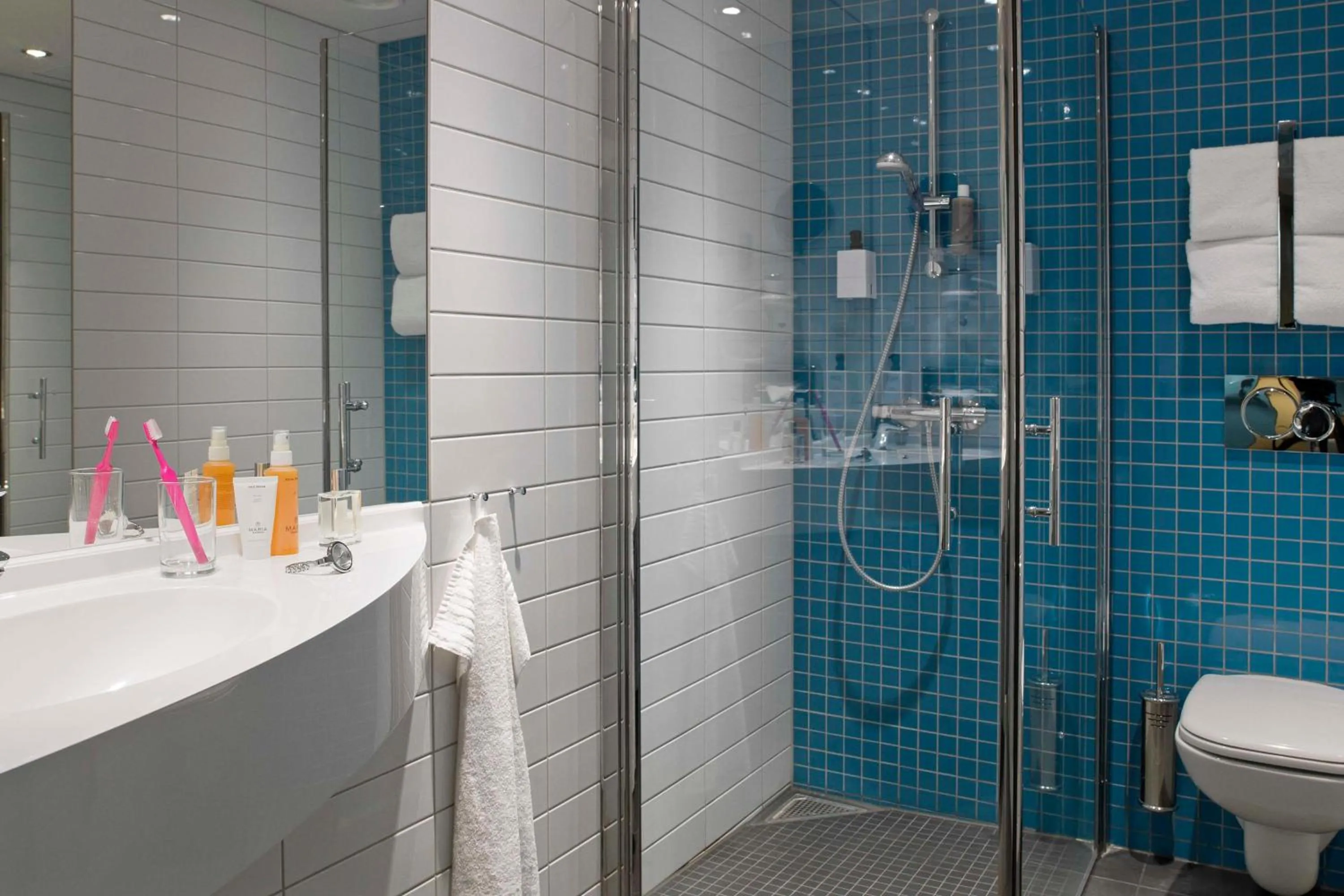 Bedroom in Scandic Ishavshotel